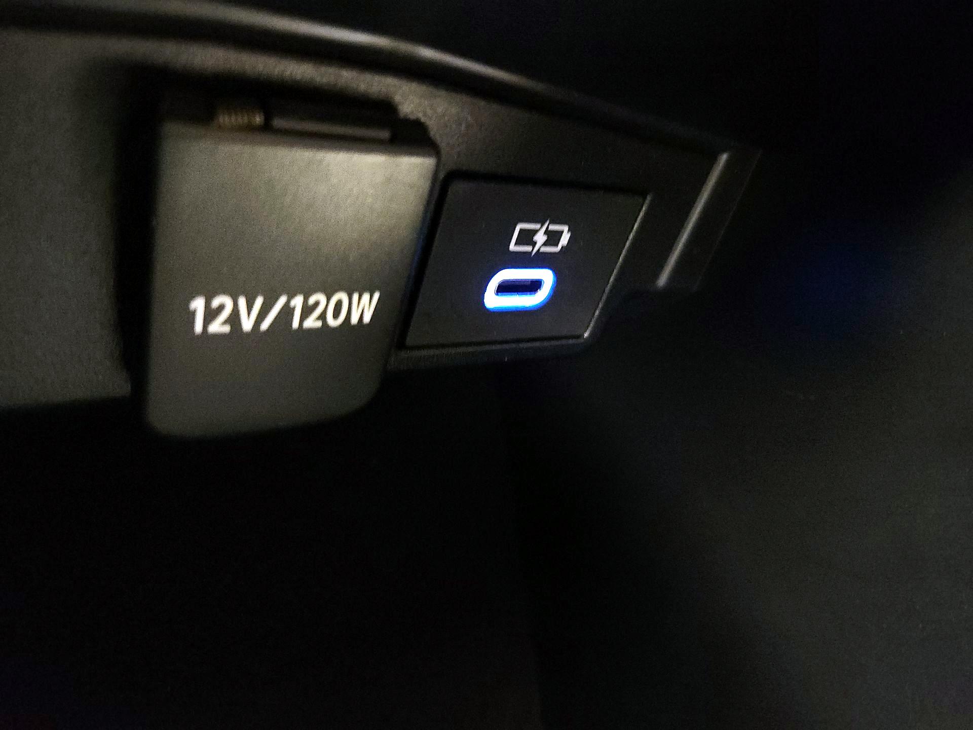 Thumbnail: 2022 Toyota Corolla - 18