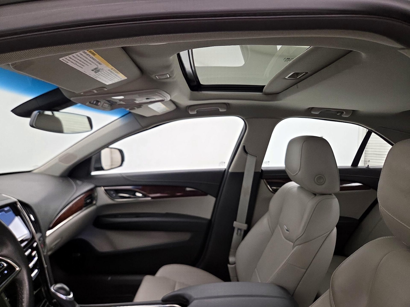 Sunroof(s) & Overhead Airbags
