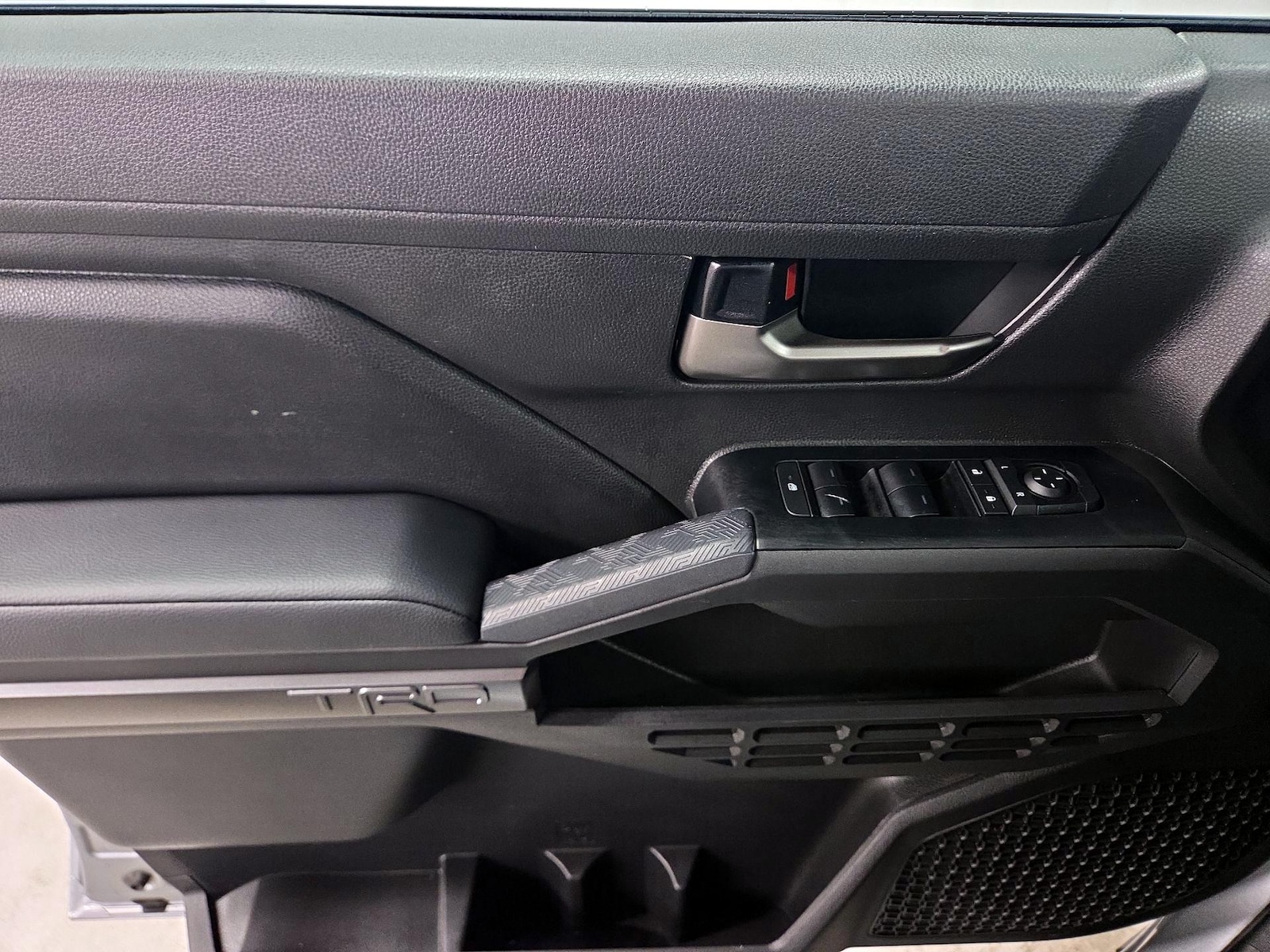 2026 Toyota Tacoma TRD Sport - Photo 13