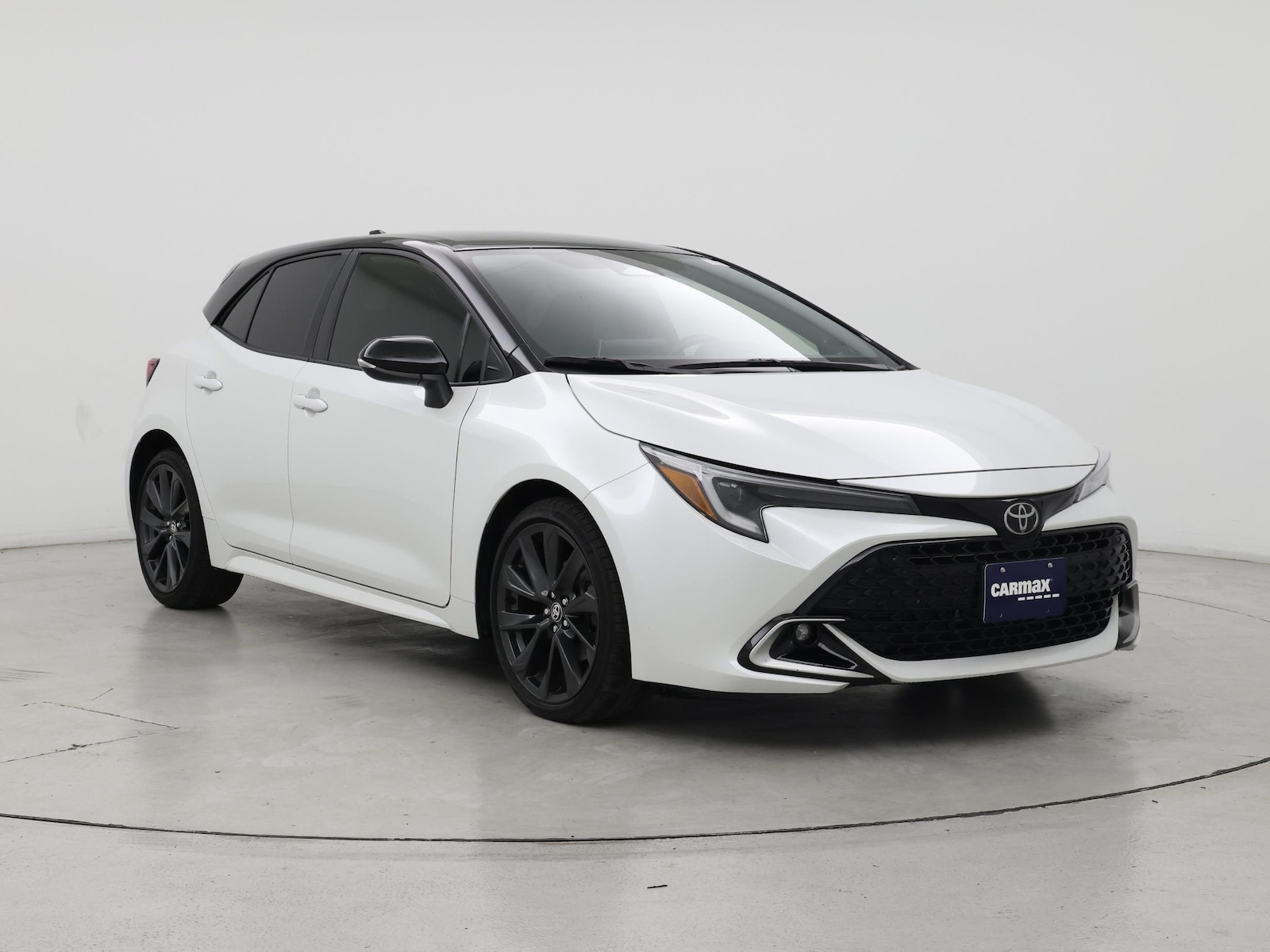 2024 Toyota Corolla Hatchback XSE - Photo 2