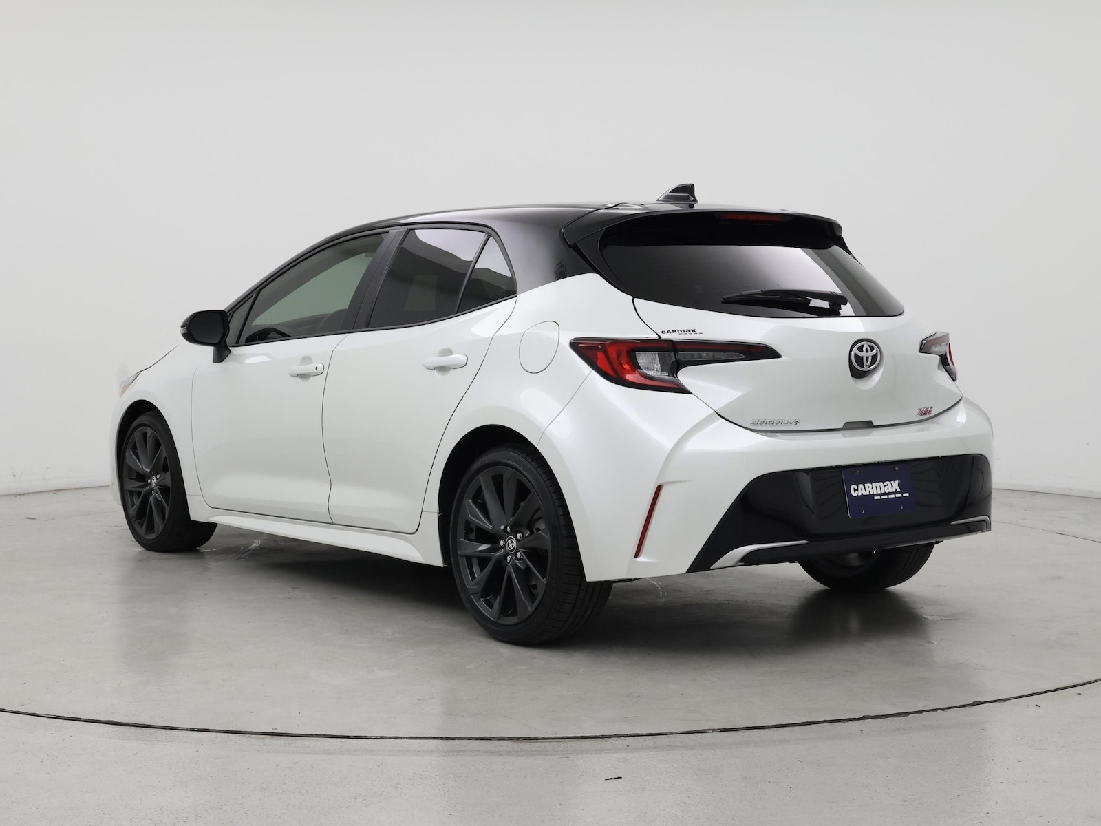 2024 Toyota Corolla Hatchback XSE - Photo 3