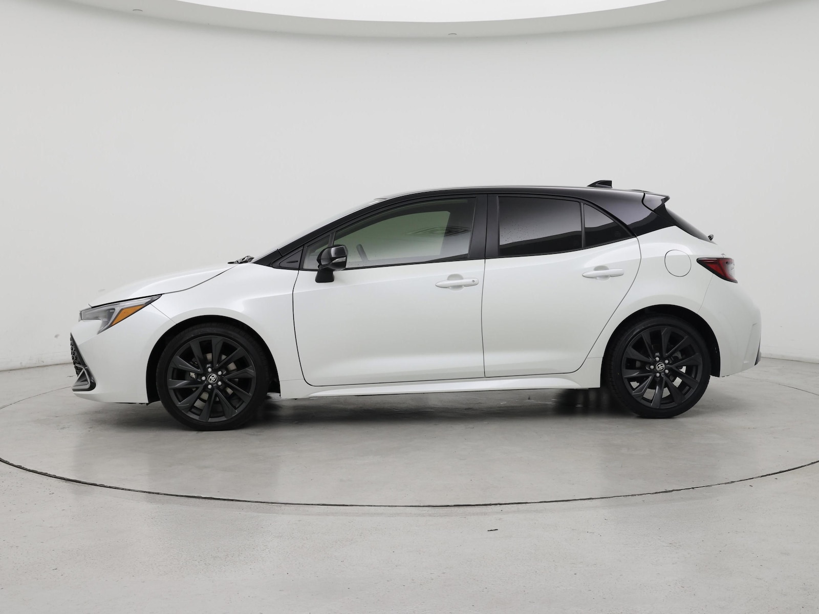 2024 Toyota Corolla Hatchback XSE - Photo 4