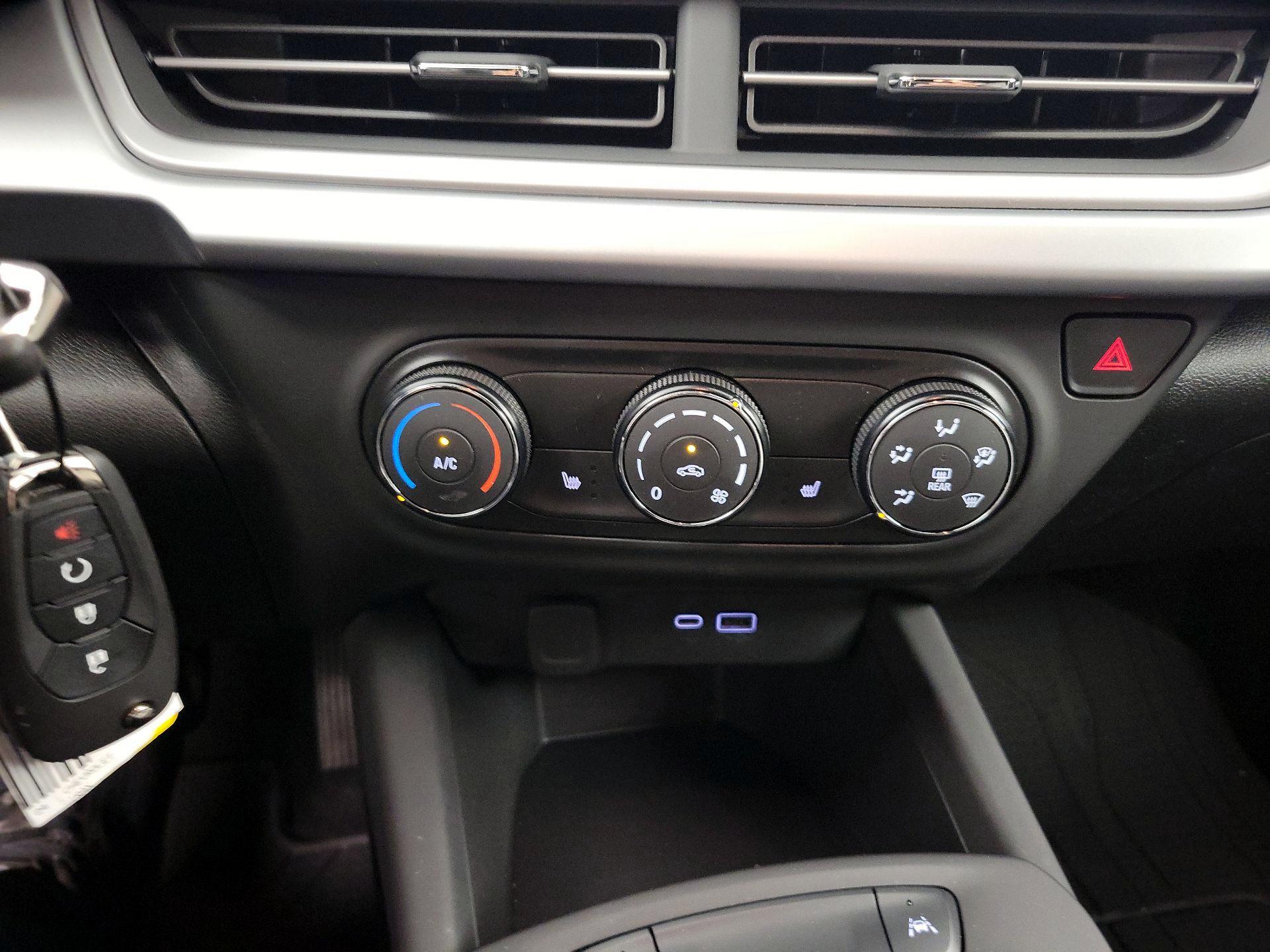 Thumbnail: 2024 Chevrolet Trax - 16