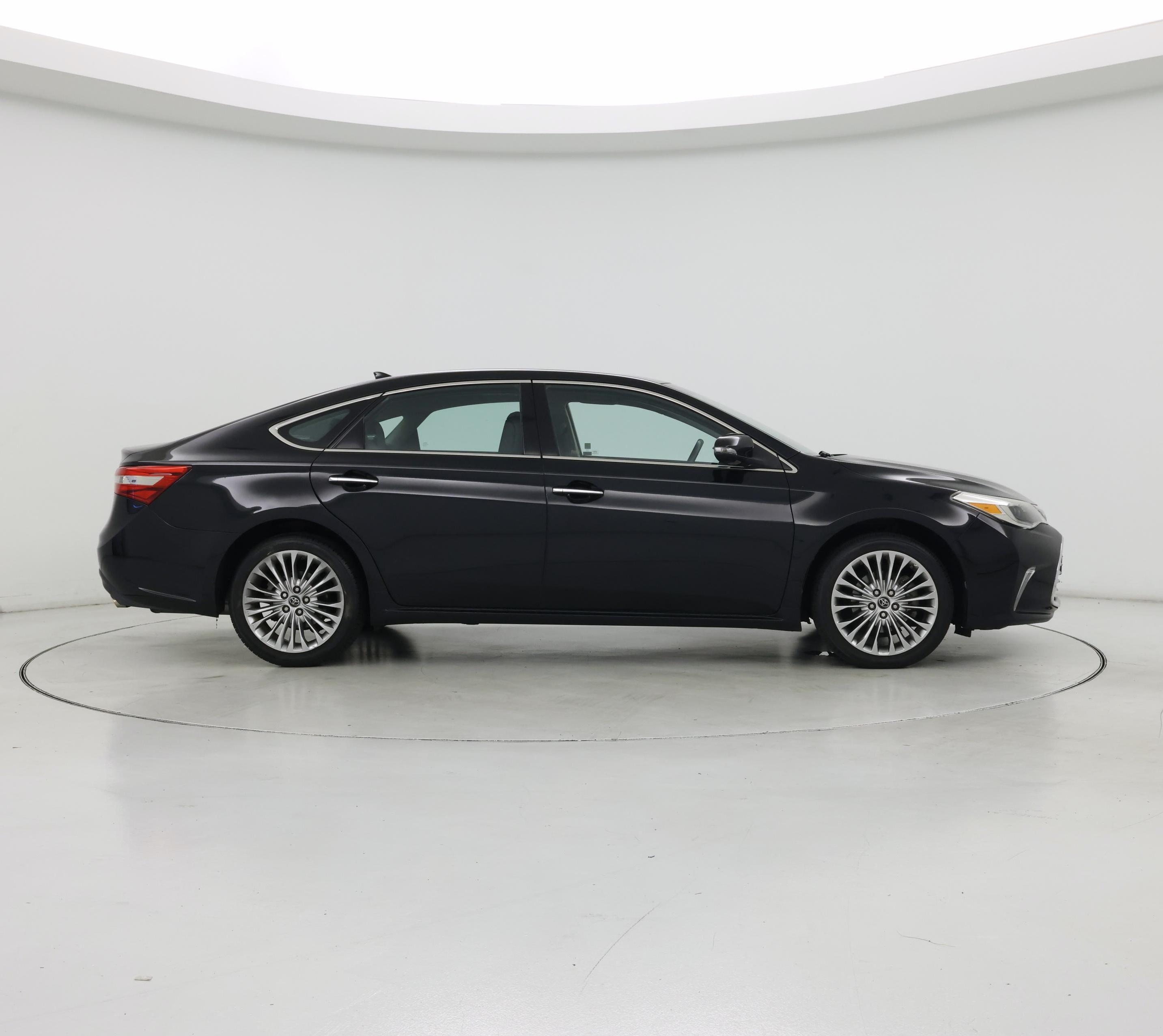Thumbnail: 2018 Toyota Avalon - 7