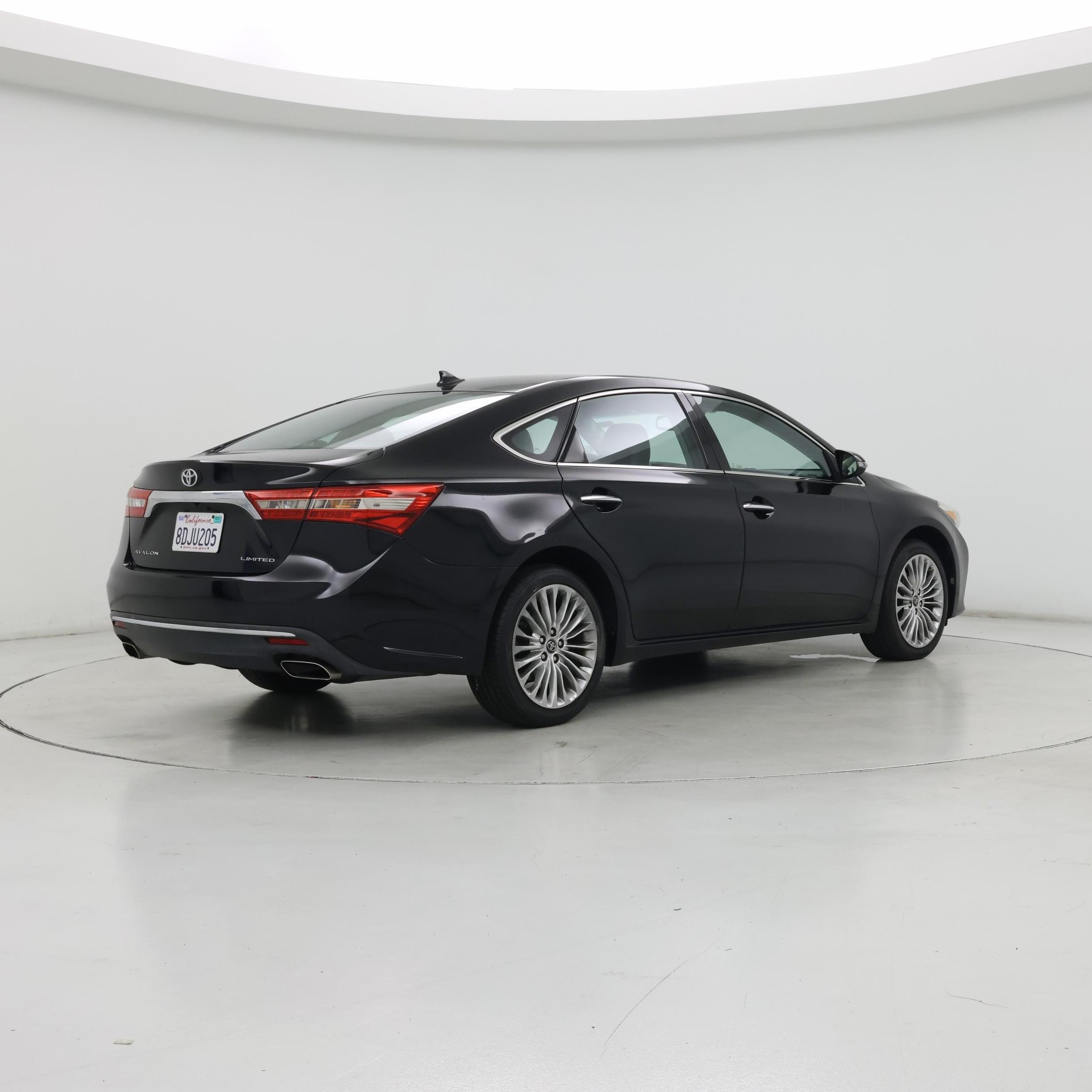 Thumbnail: 2018 Toyota Avalon - 8