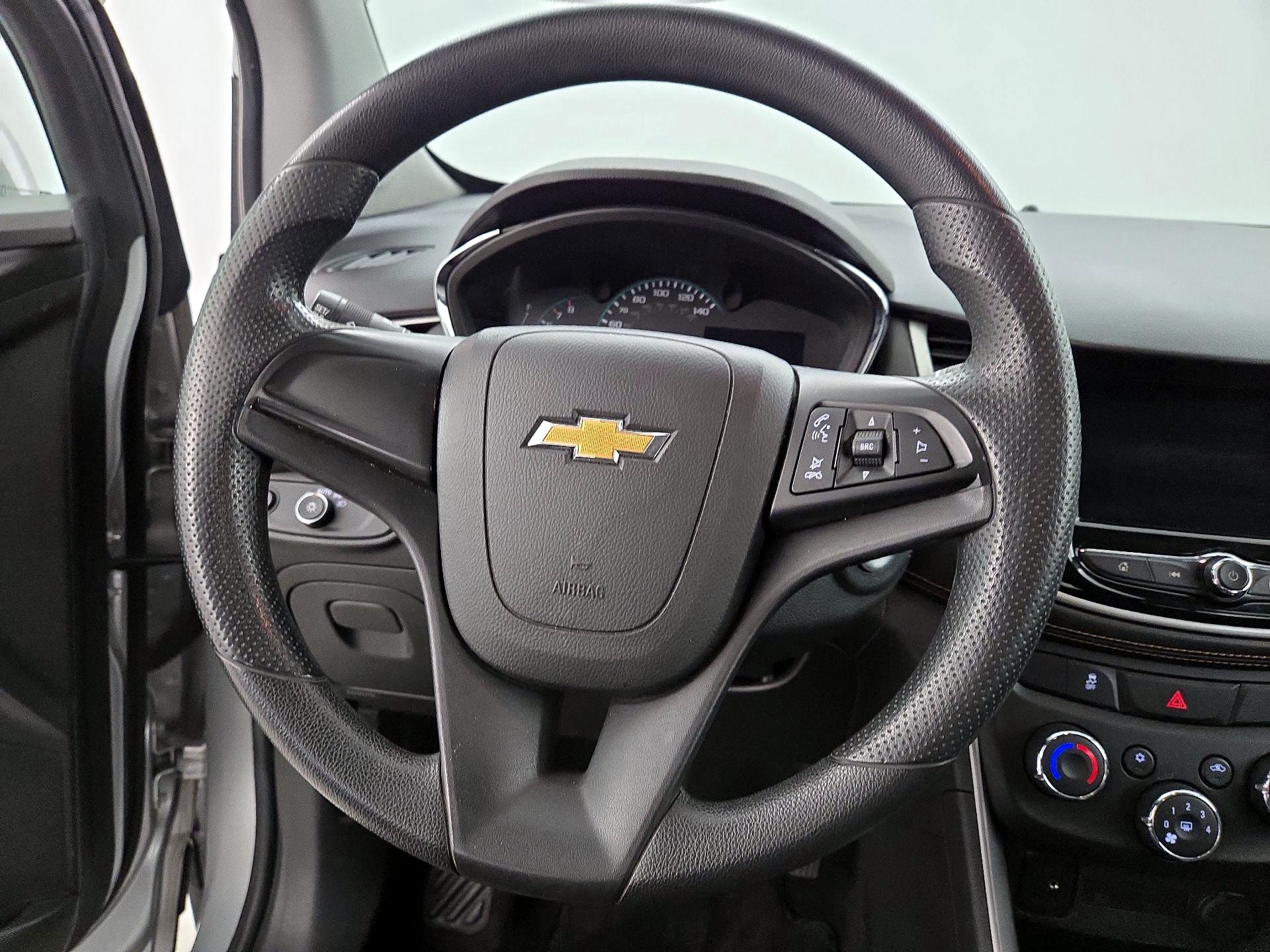 Thumbnail: 2018 Chevrolet Trax - 10