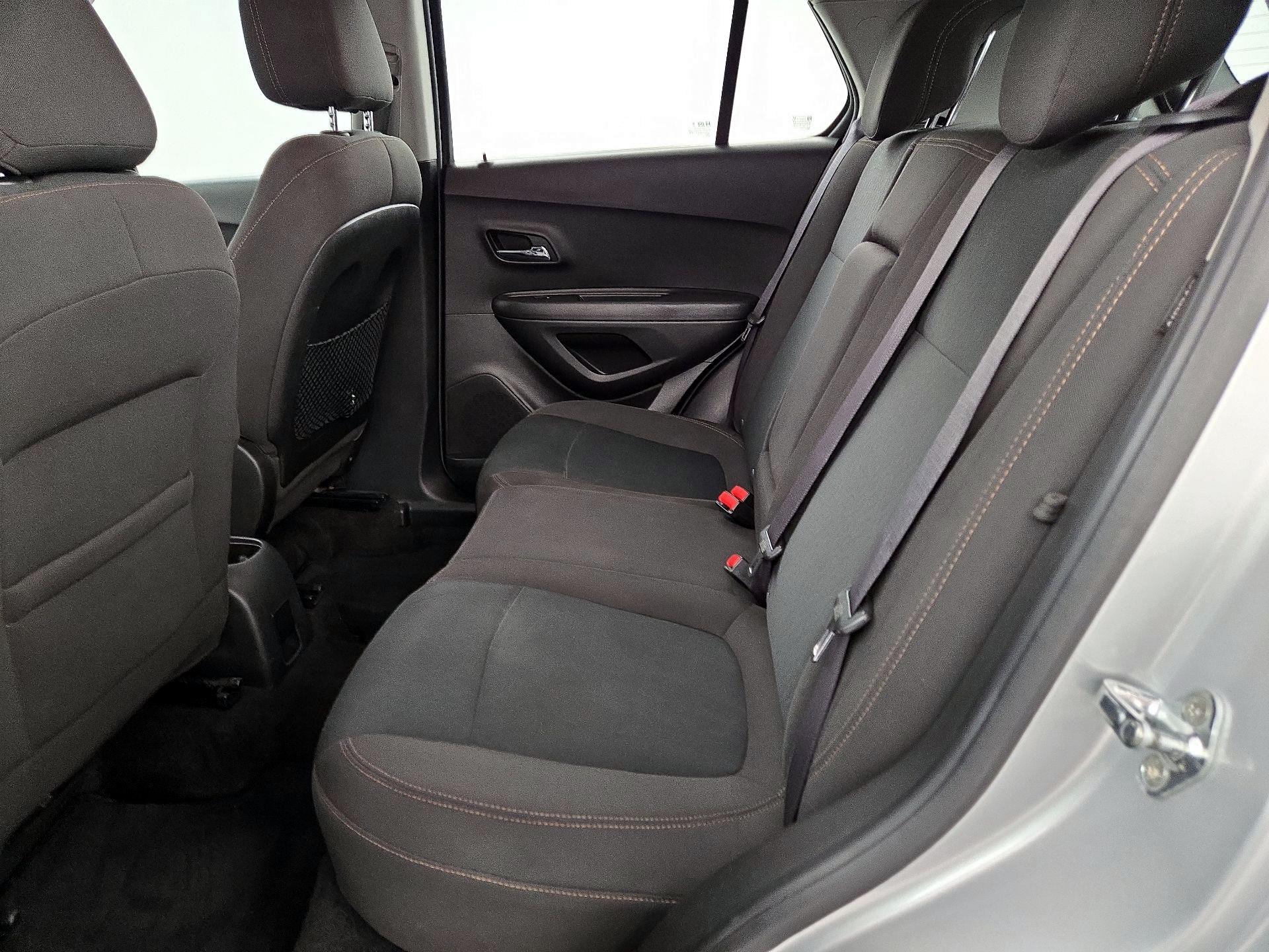 Thumbnail: 2018 Chevrolet Trax - 19