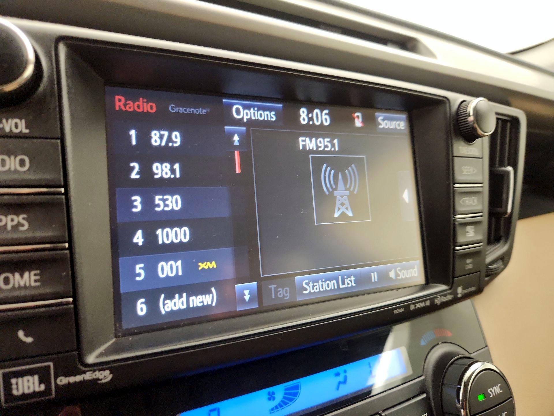 Thumbnail: 2016 Toyota RAV4 - 15