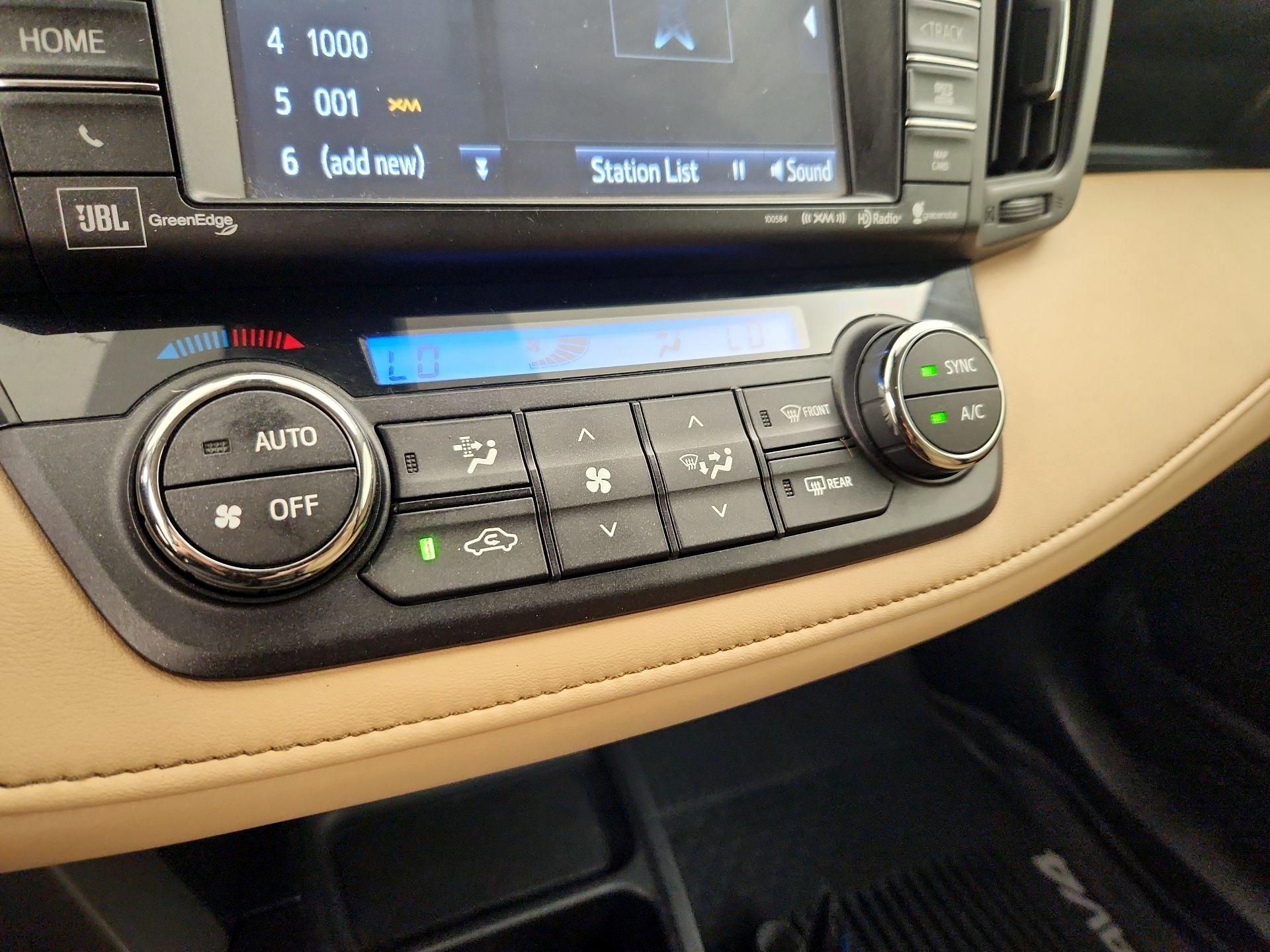 Thumbnail: 2016 Toyota RAV4 - 16