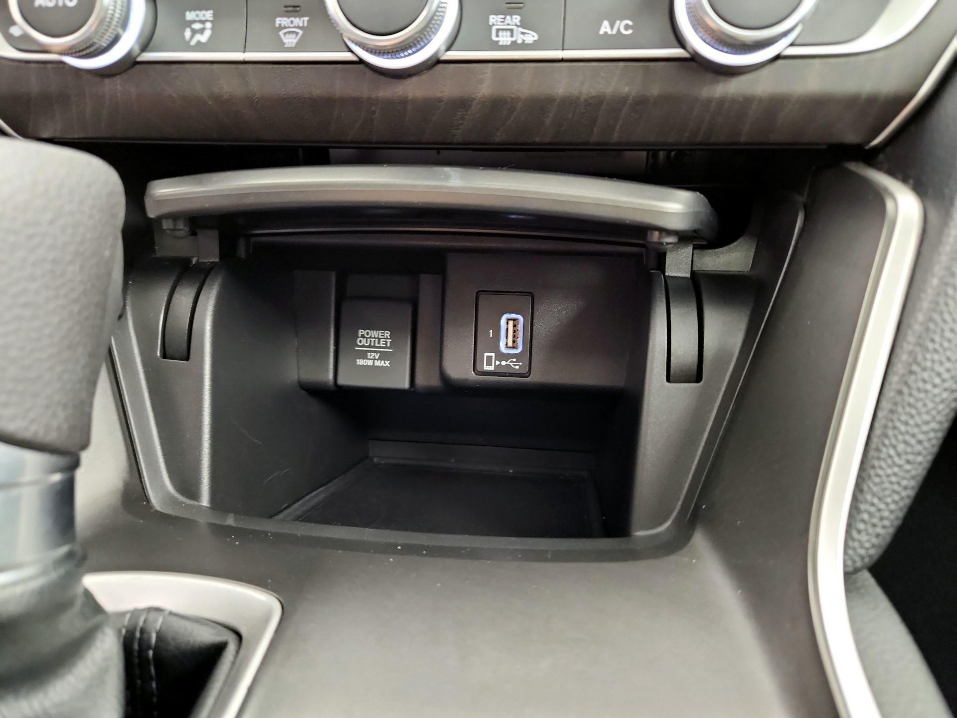 Thumbnail: 2018 Honda Accord - 18