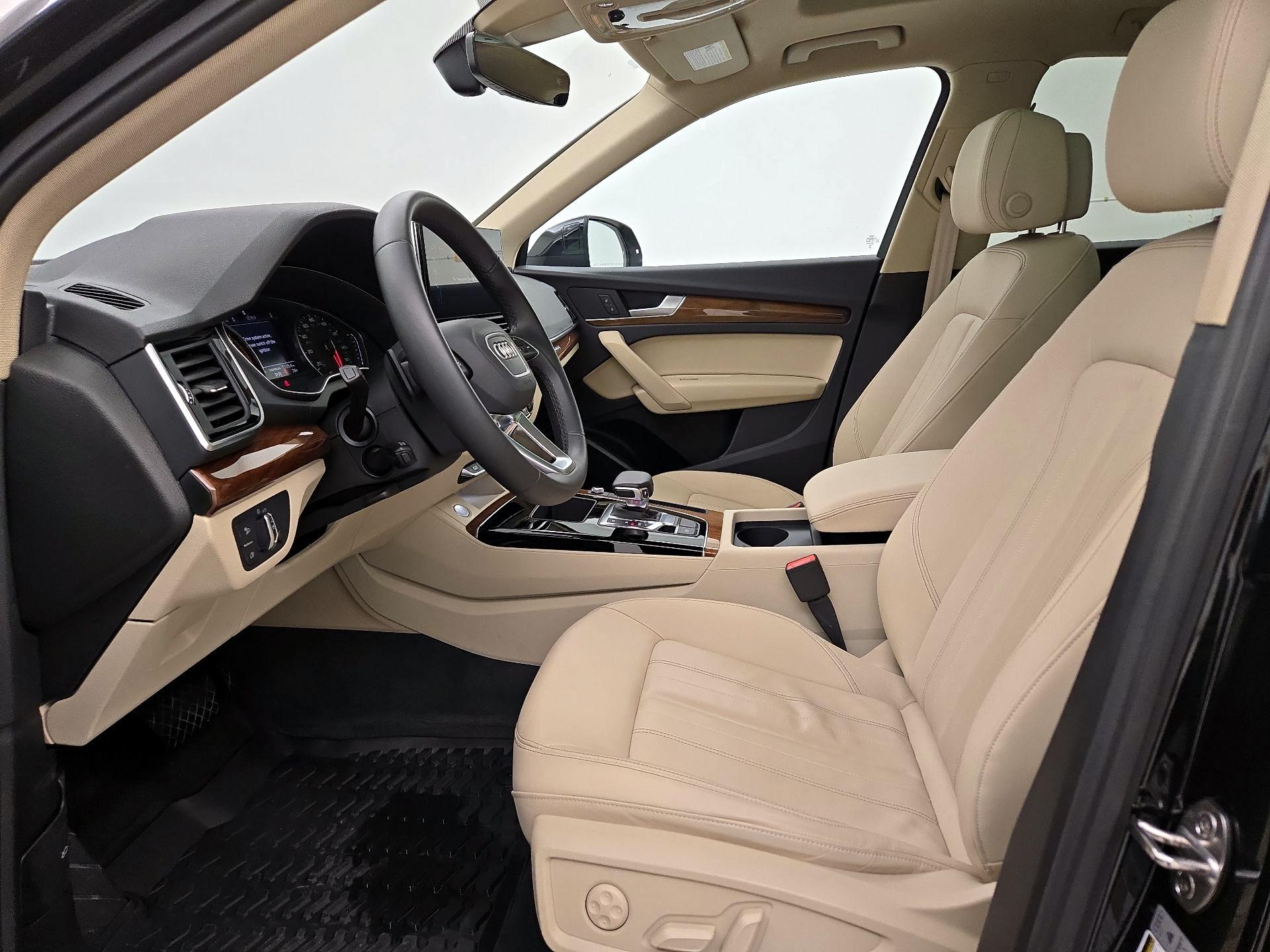 Thumbnail: 2025 Audi Q5 - 11