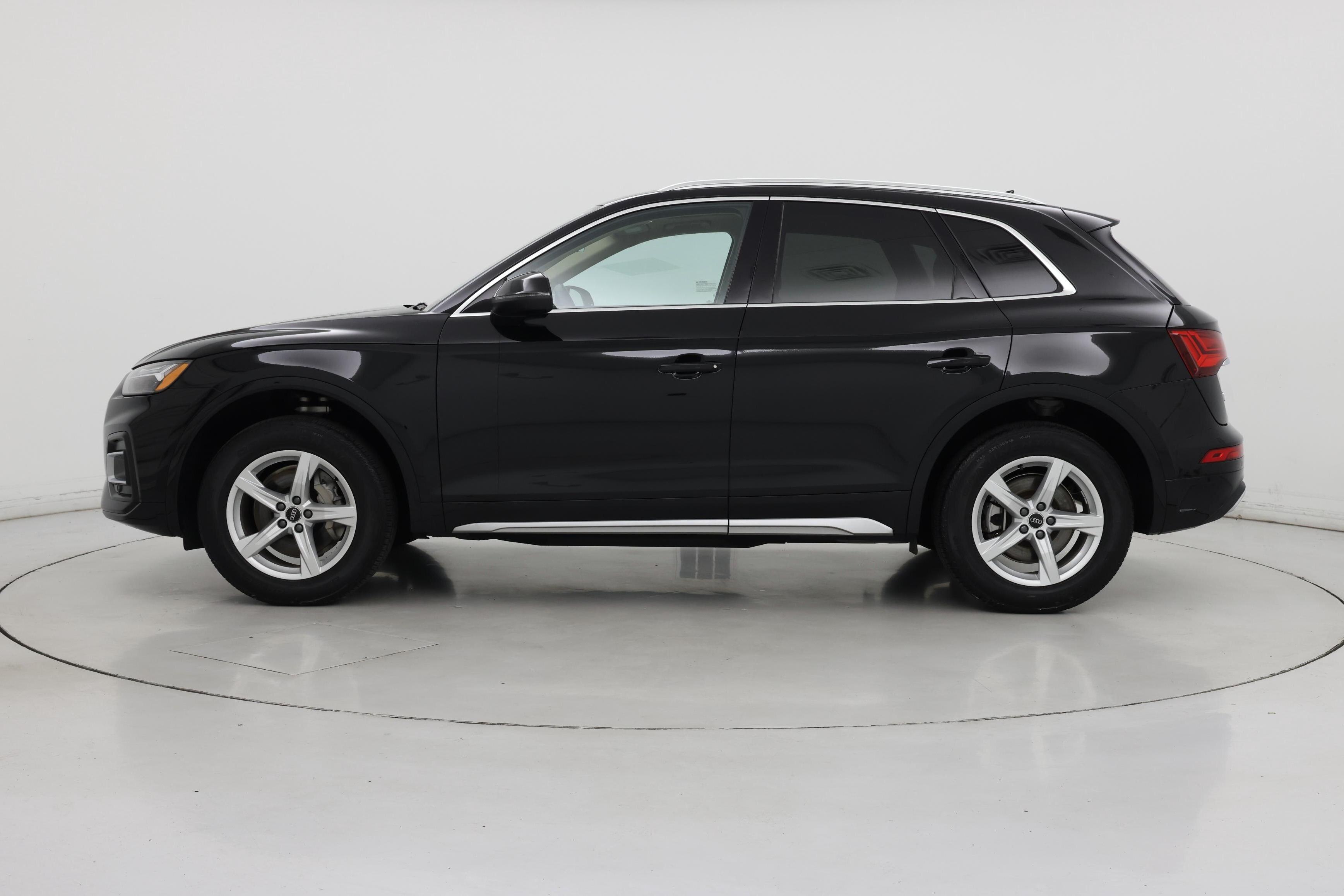 Thumbnail: 2025 Audi Q5 - 3
