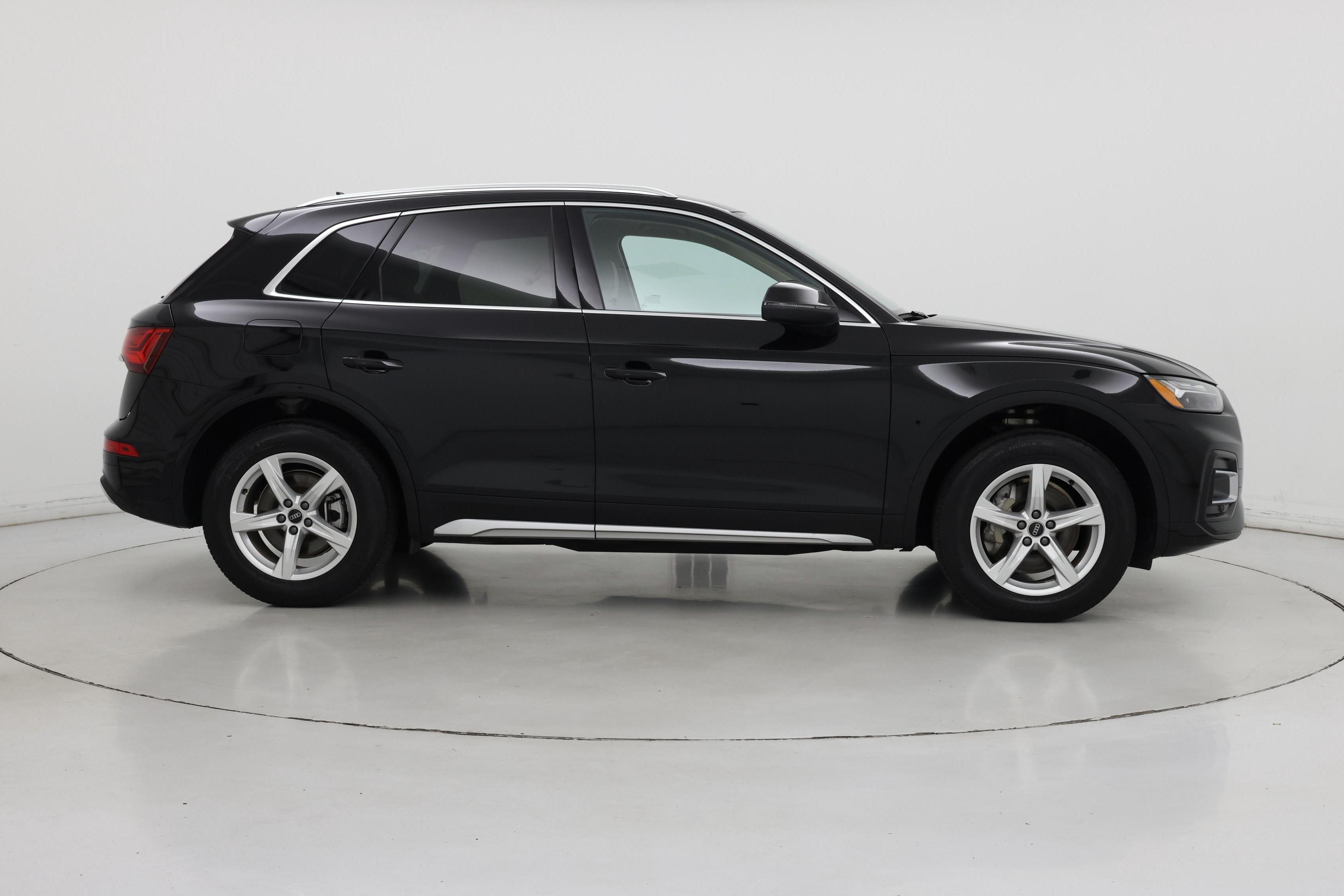 Thumbnail: 2025 Audi Q5 - 7