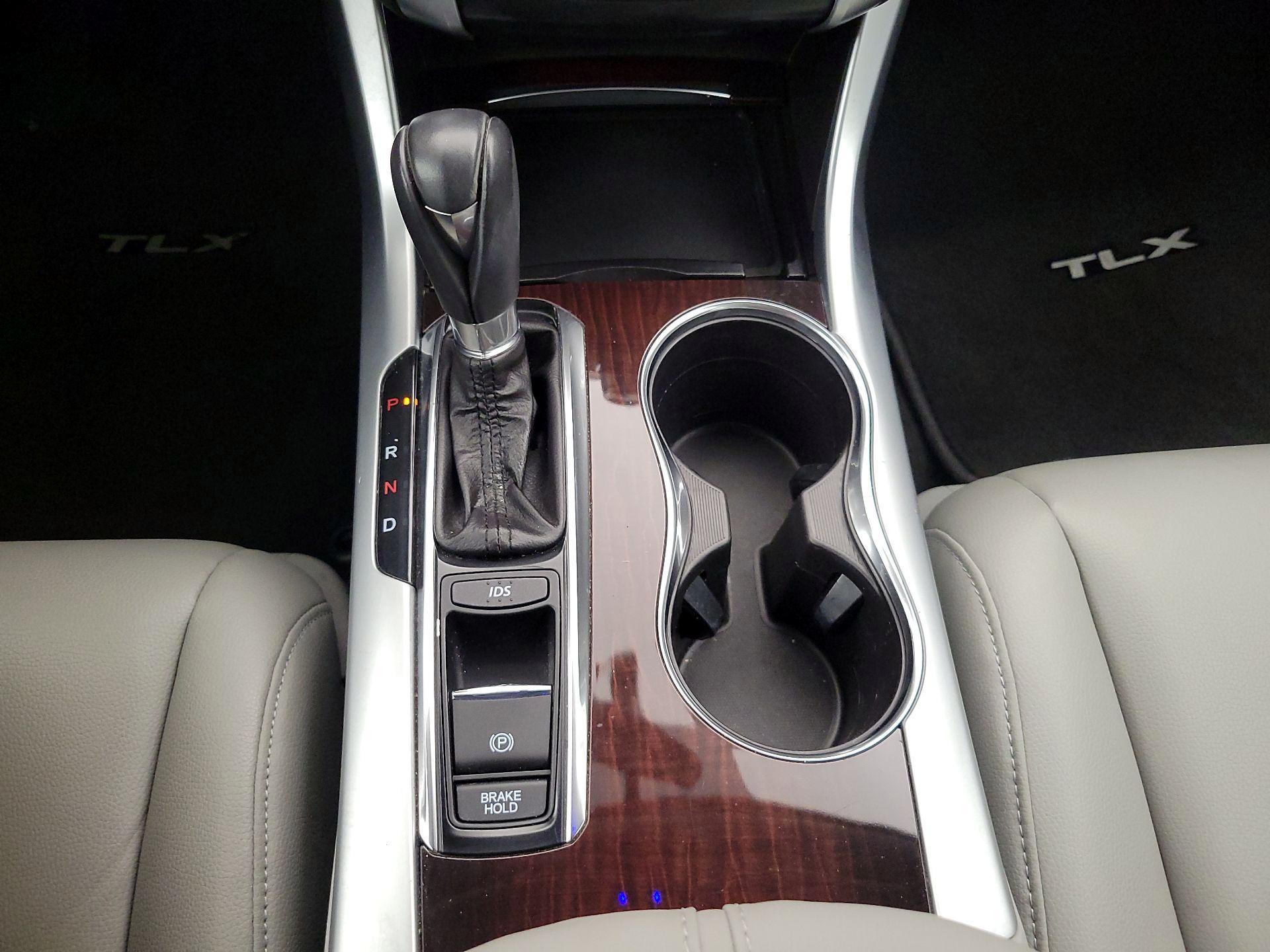Thumbnail: 2015 Acura TLX - 15