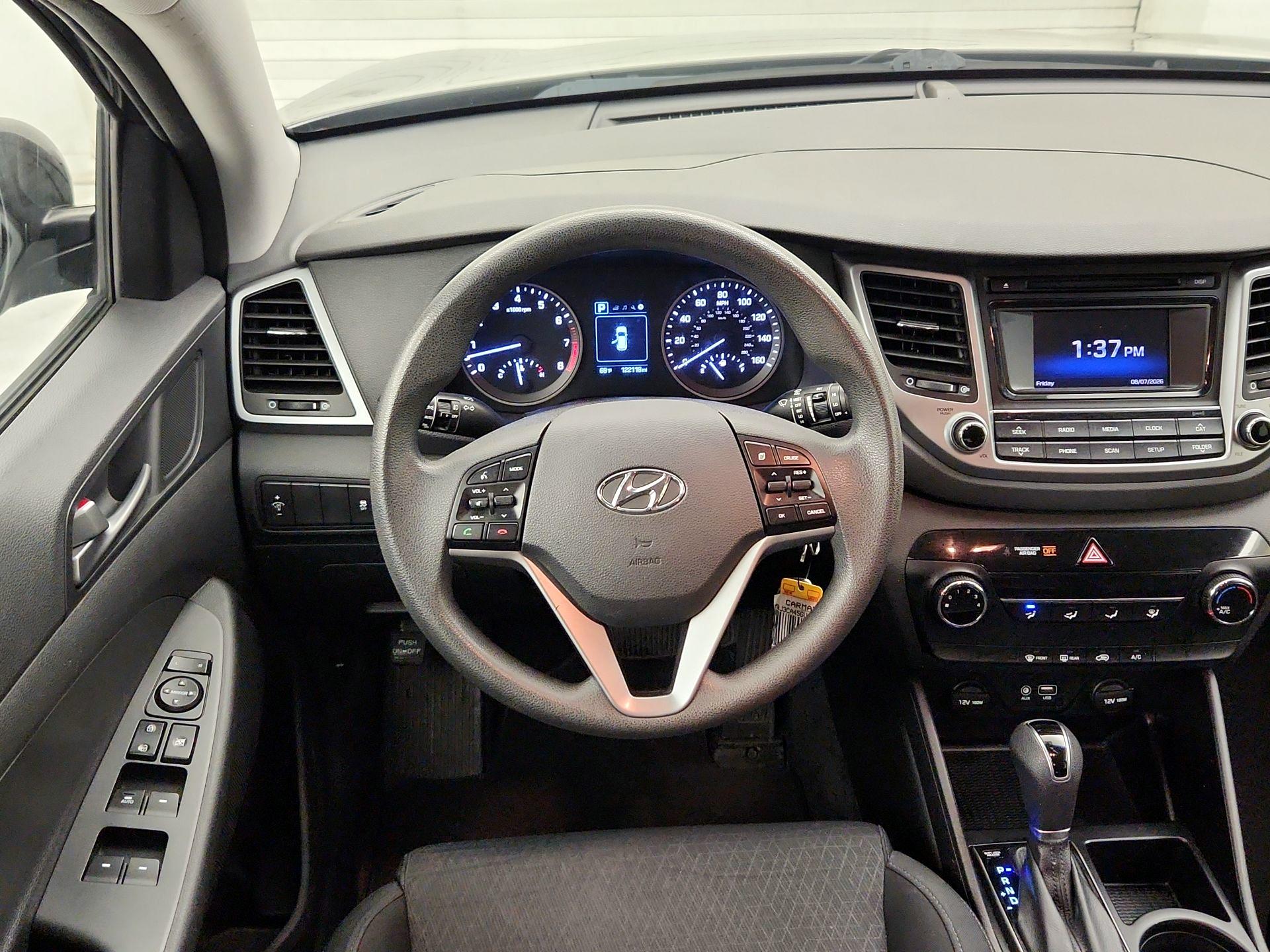 Thumbnail: 2016 Hyundai Tucson - 10
