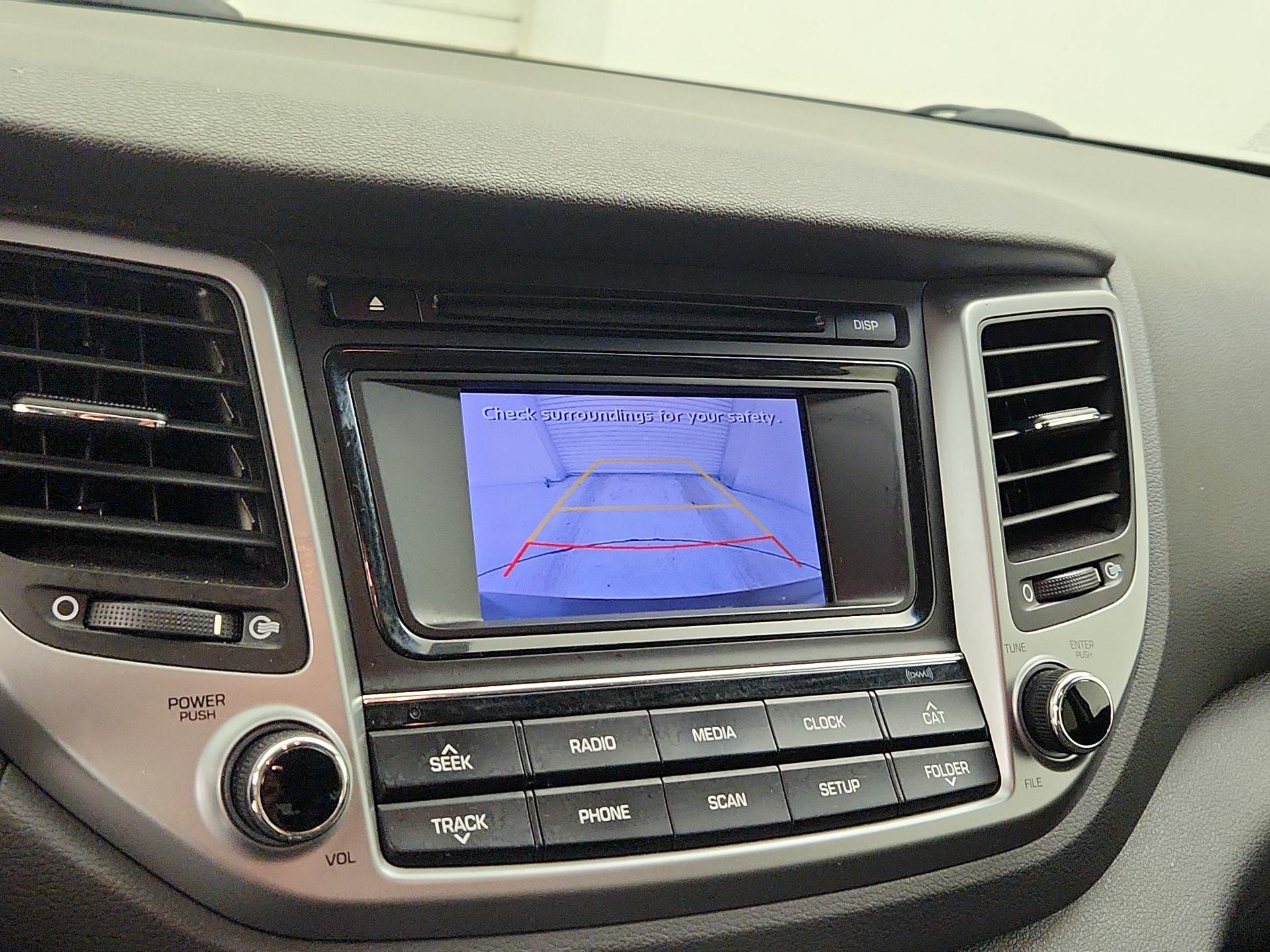 Thumbnail: 2016 Hyundai Tucson - 14