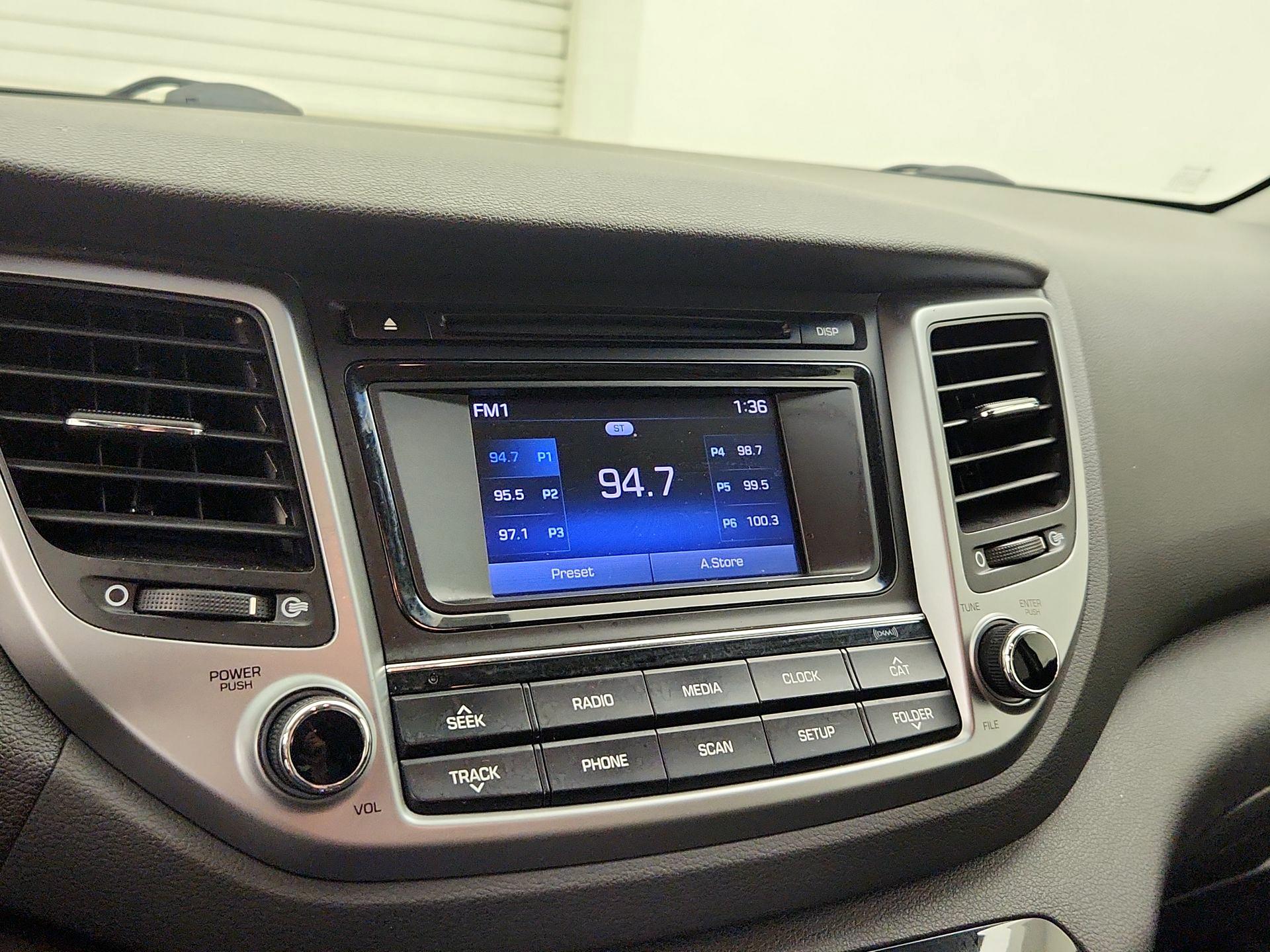 Thumbnail: 2016 Hyundai Tucson - 15