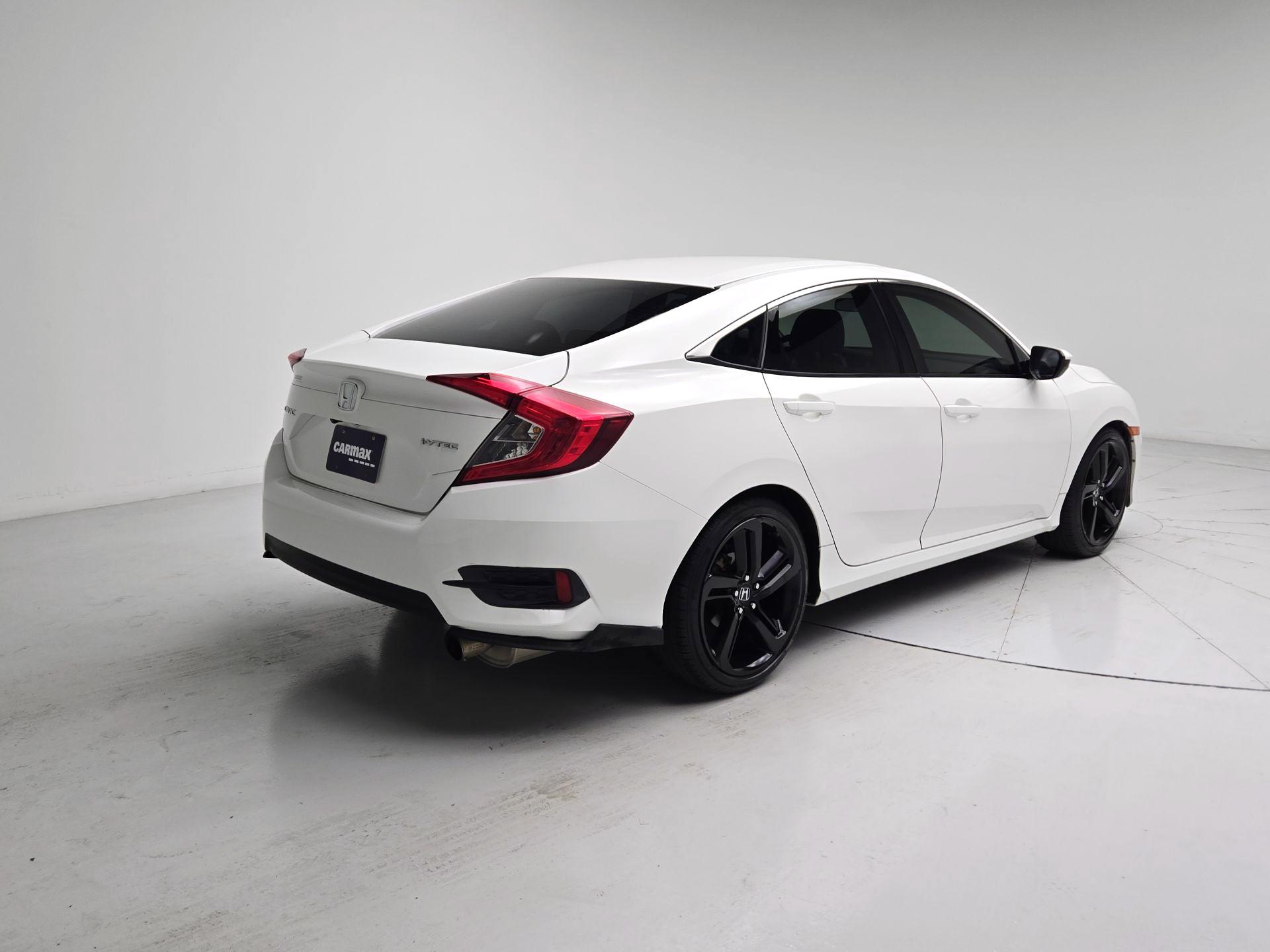 Thumbnail: 2016 Honda Civic - 5