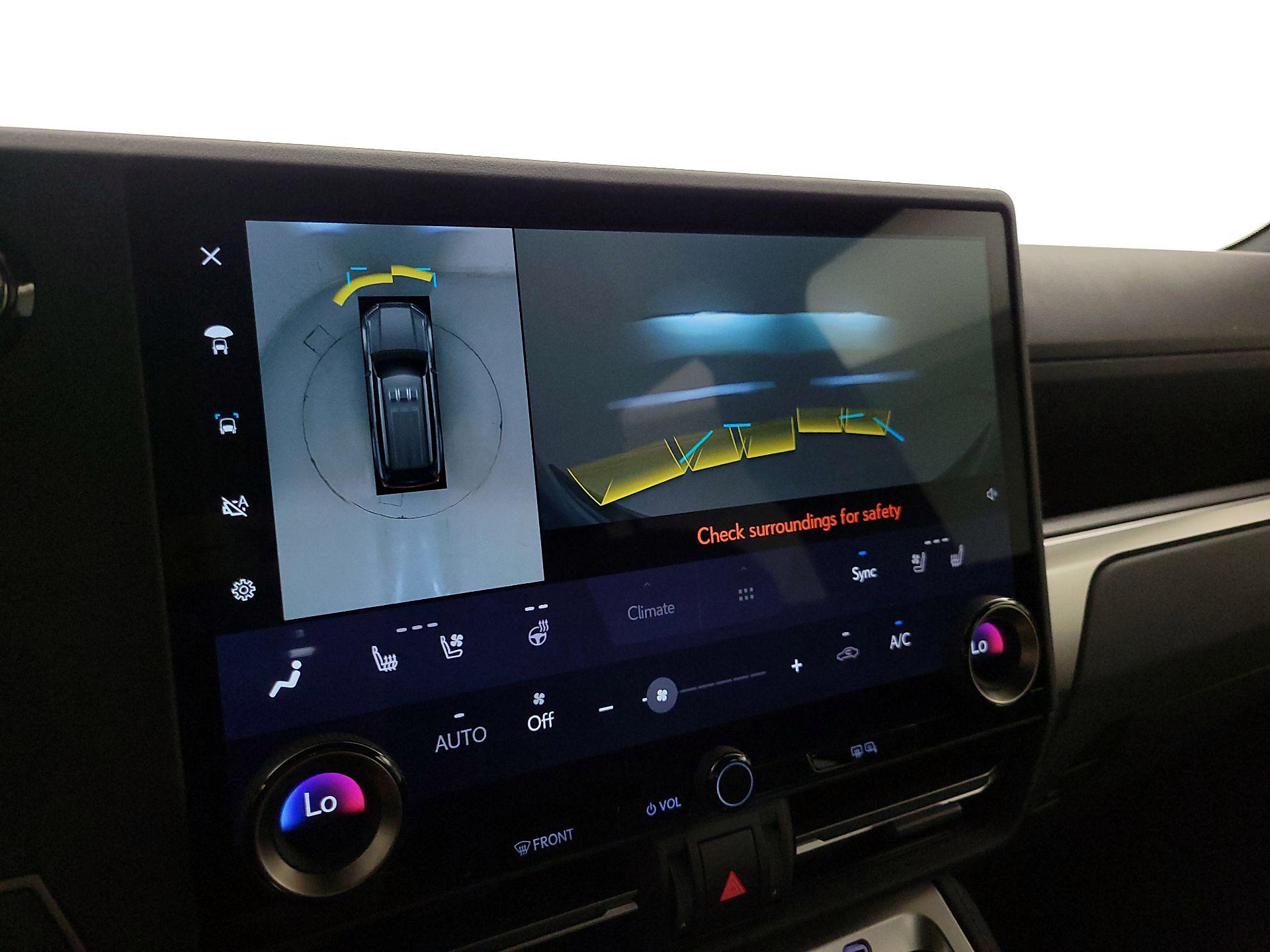 Thumbnail: 2025 Lexus GX - 15