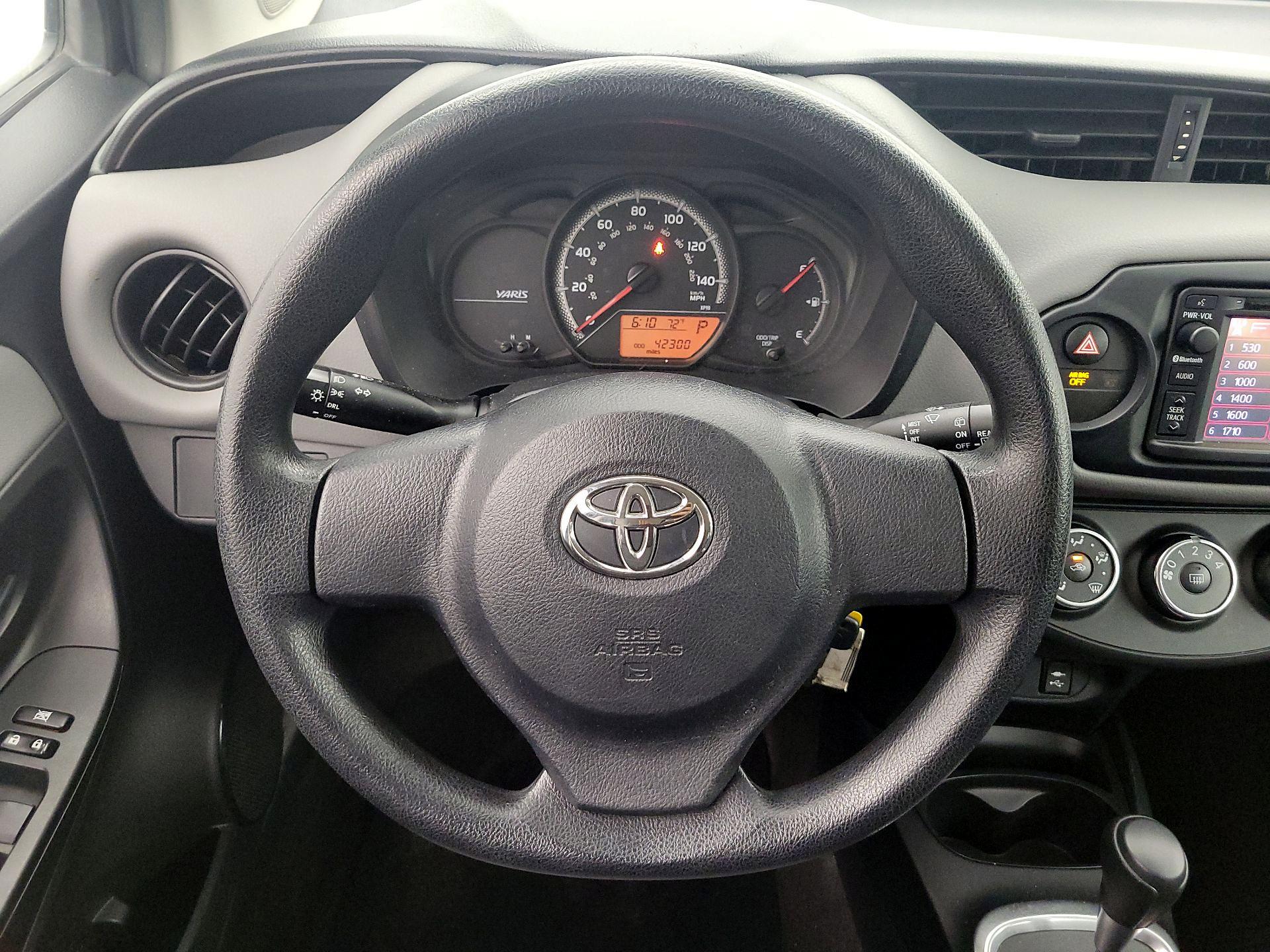 Thumbnail: 2016 Toyota Yaris - 10