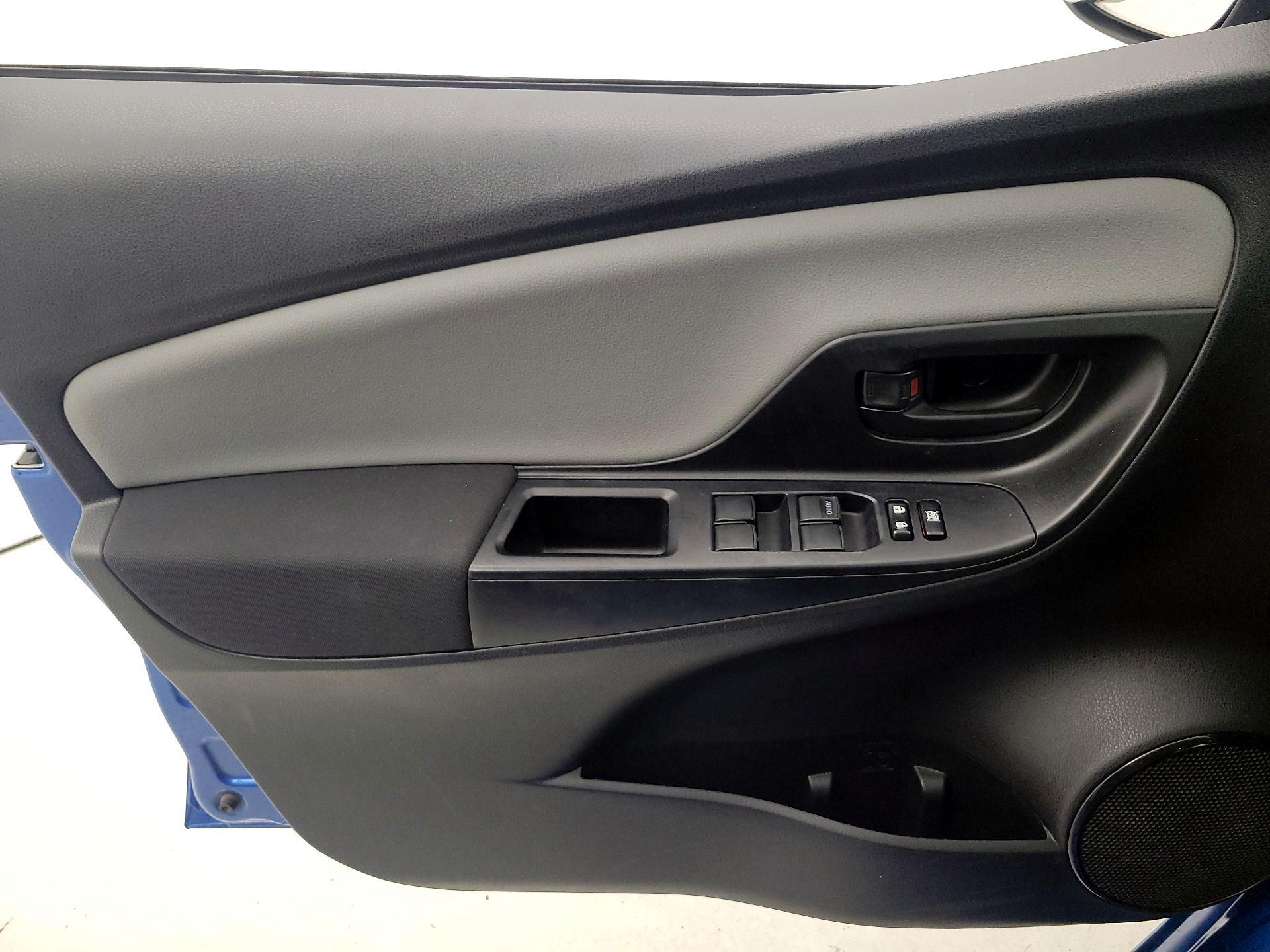 Thumbnail: 2016 Toyota Yaris - 12