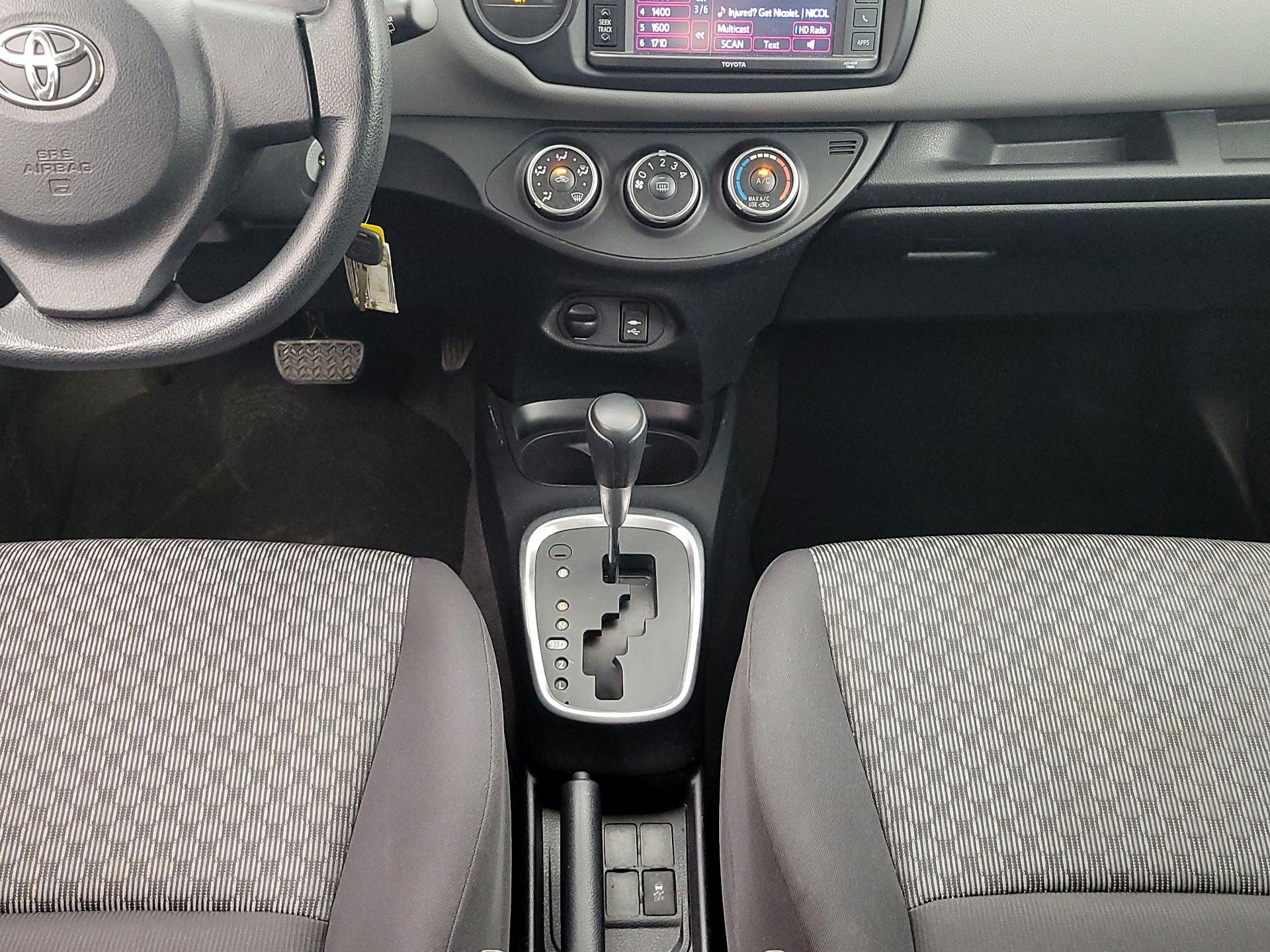 Thumbnail: 2016 Toyota Yaris - 16