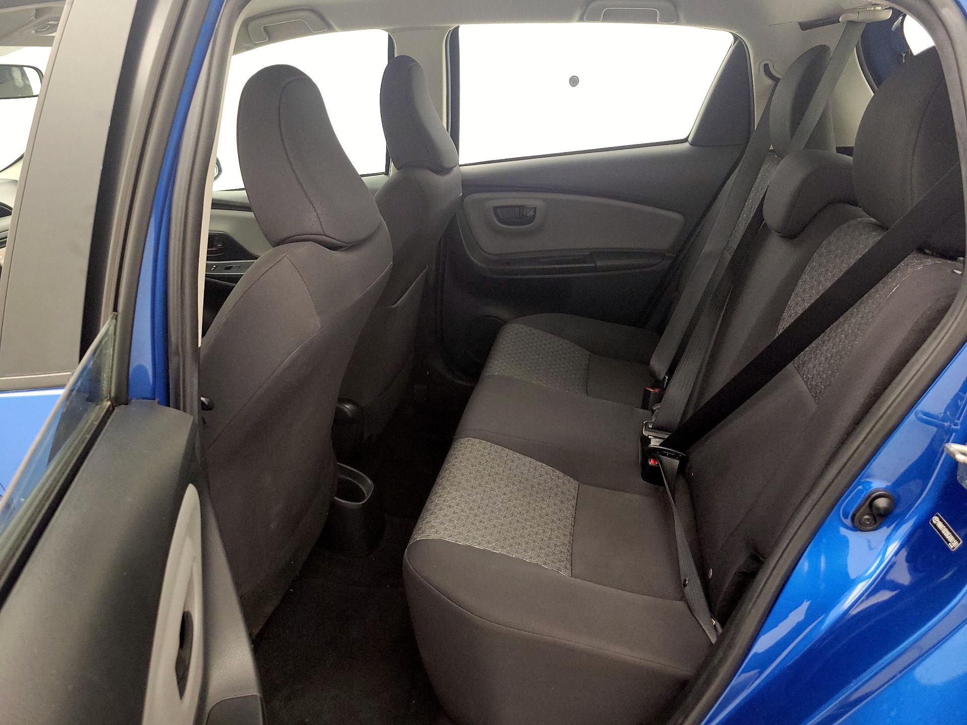 Thumbnail: 2016 Toyota Yaris - 18