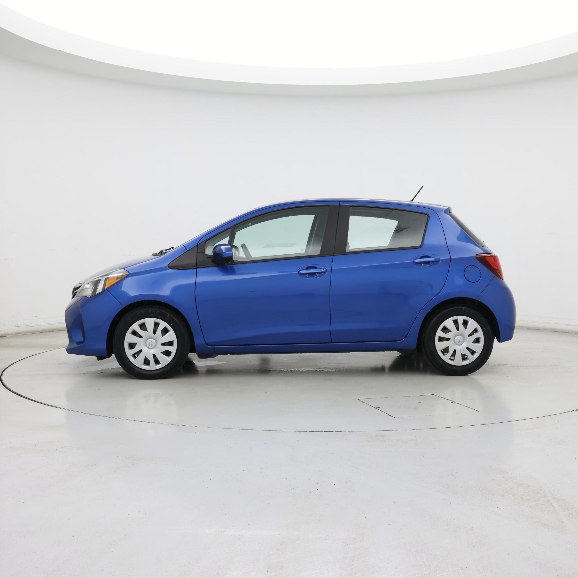 Thumbnail: 2016 Toyota Yaris - 3
