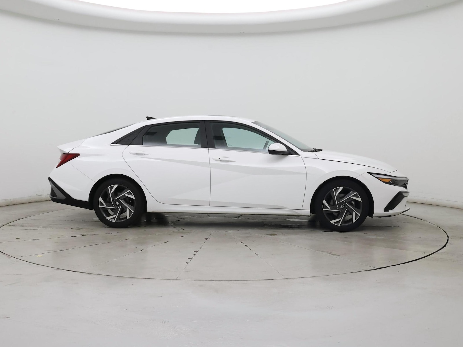 2024 Hyundai Elantra SEL - Photo 8