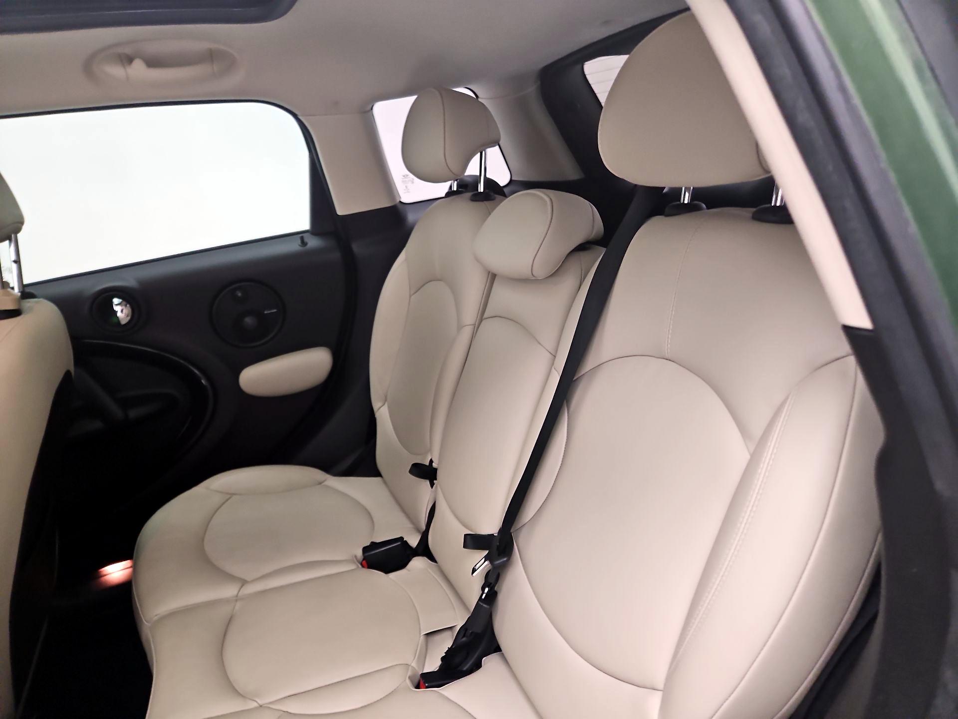 Thumbnail: 2016 MINI Cooper Countryman - 20