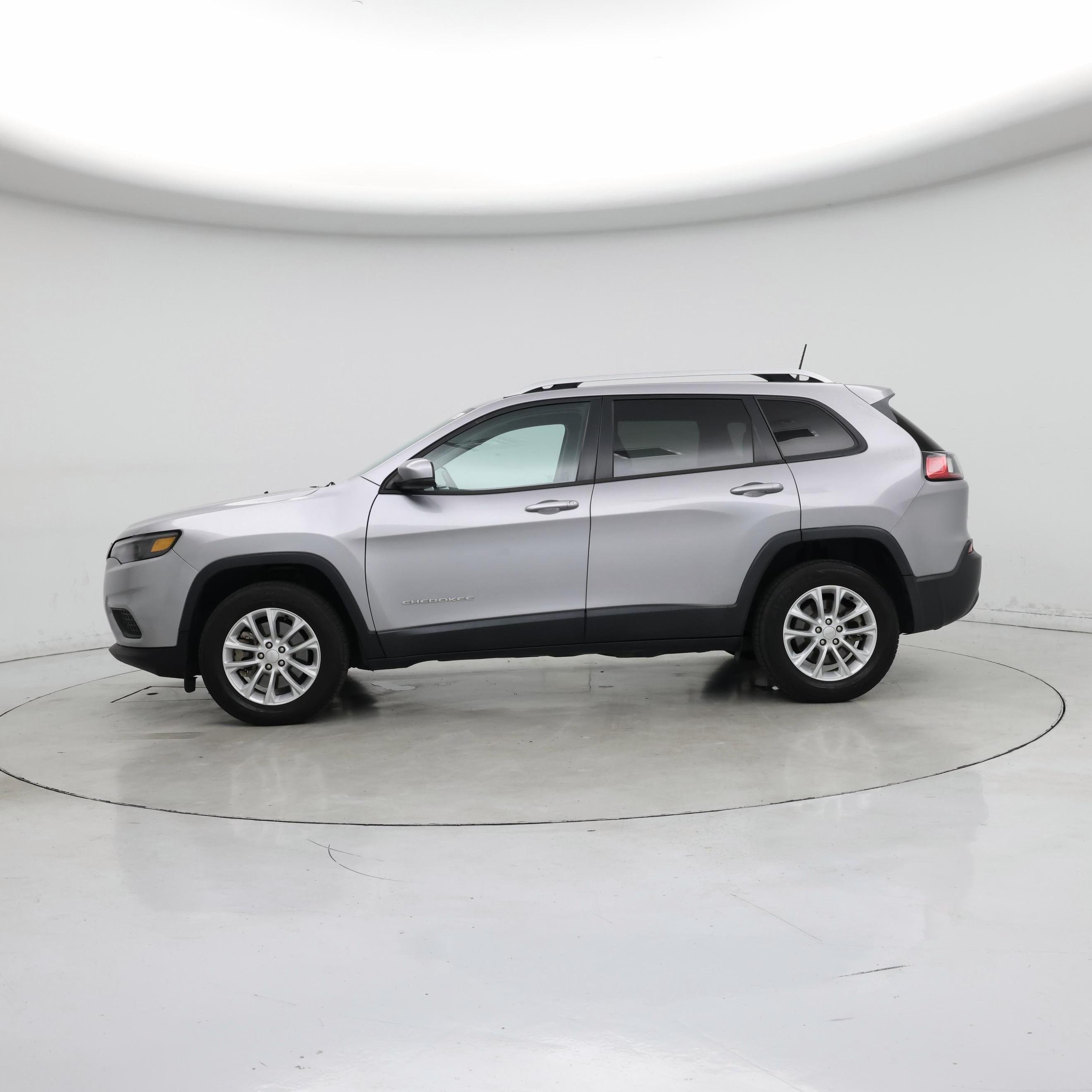 Thumbnail: 2021 Jeep Cherokee - 3