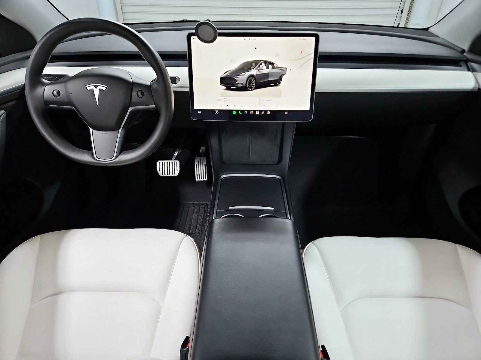 2023 Tesla Model Y Long Range - Photo 10