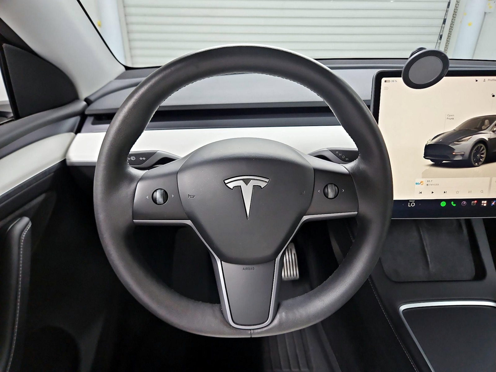 2023 Tesla Model Y Long Range - Photo 11