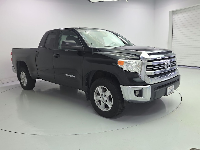 2017 Toyota Tundra SR5