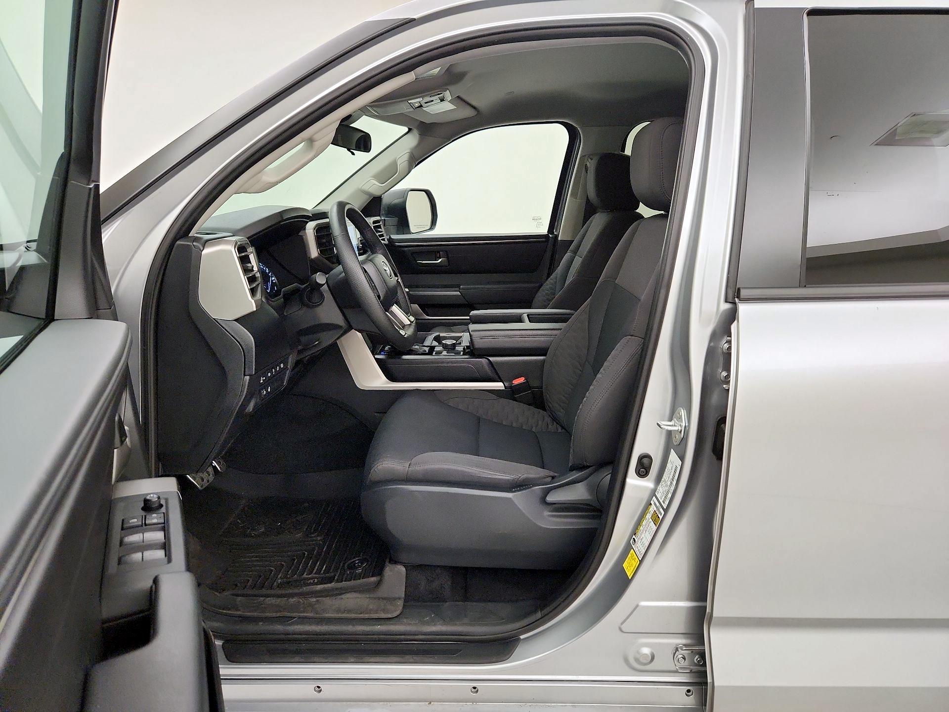 Thumbnail: 2024 Toyota Tundra - 11