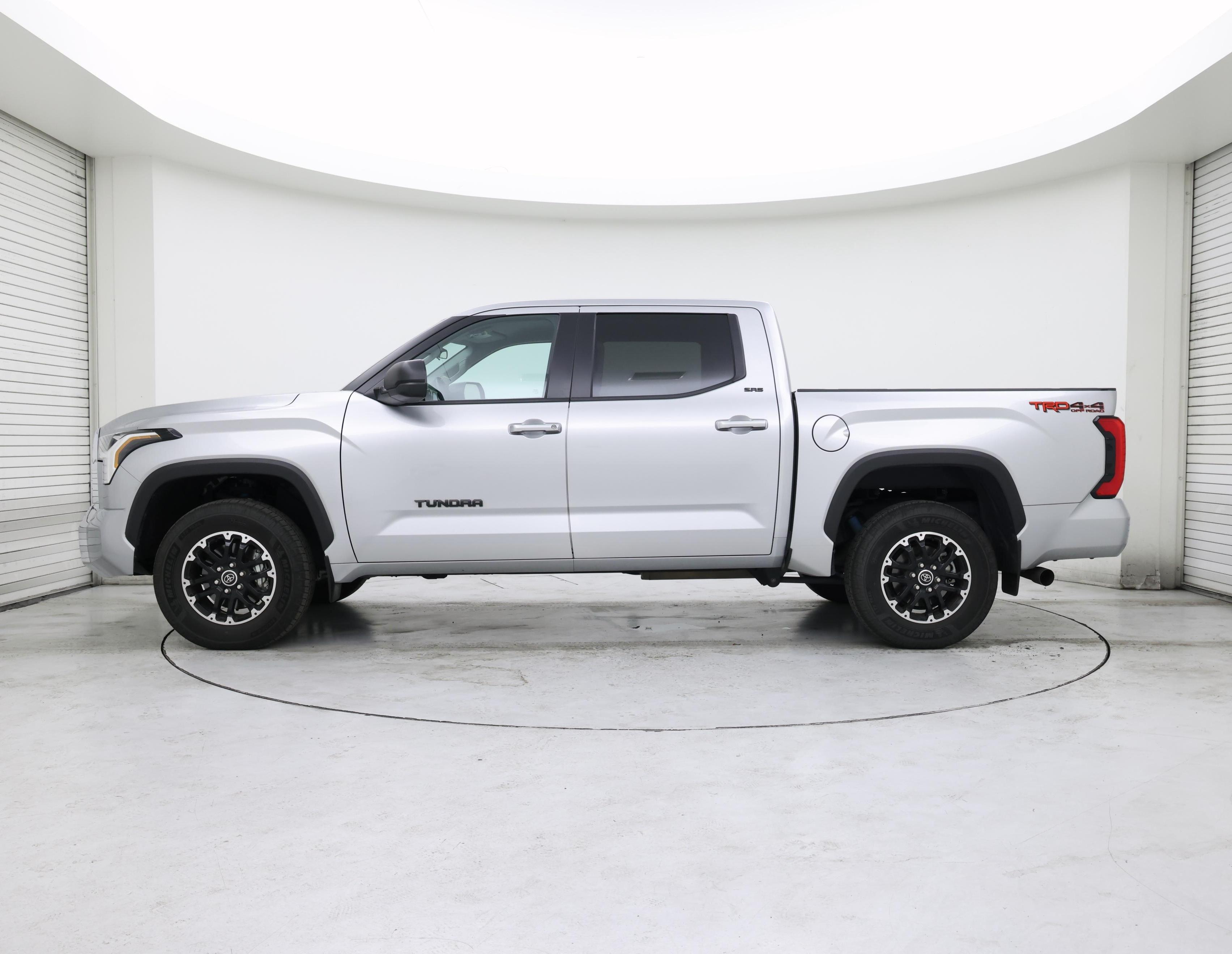 Thumbnail: 2024 Toyota Tundra - 3