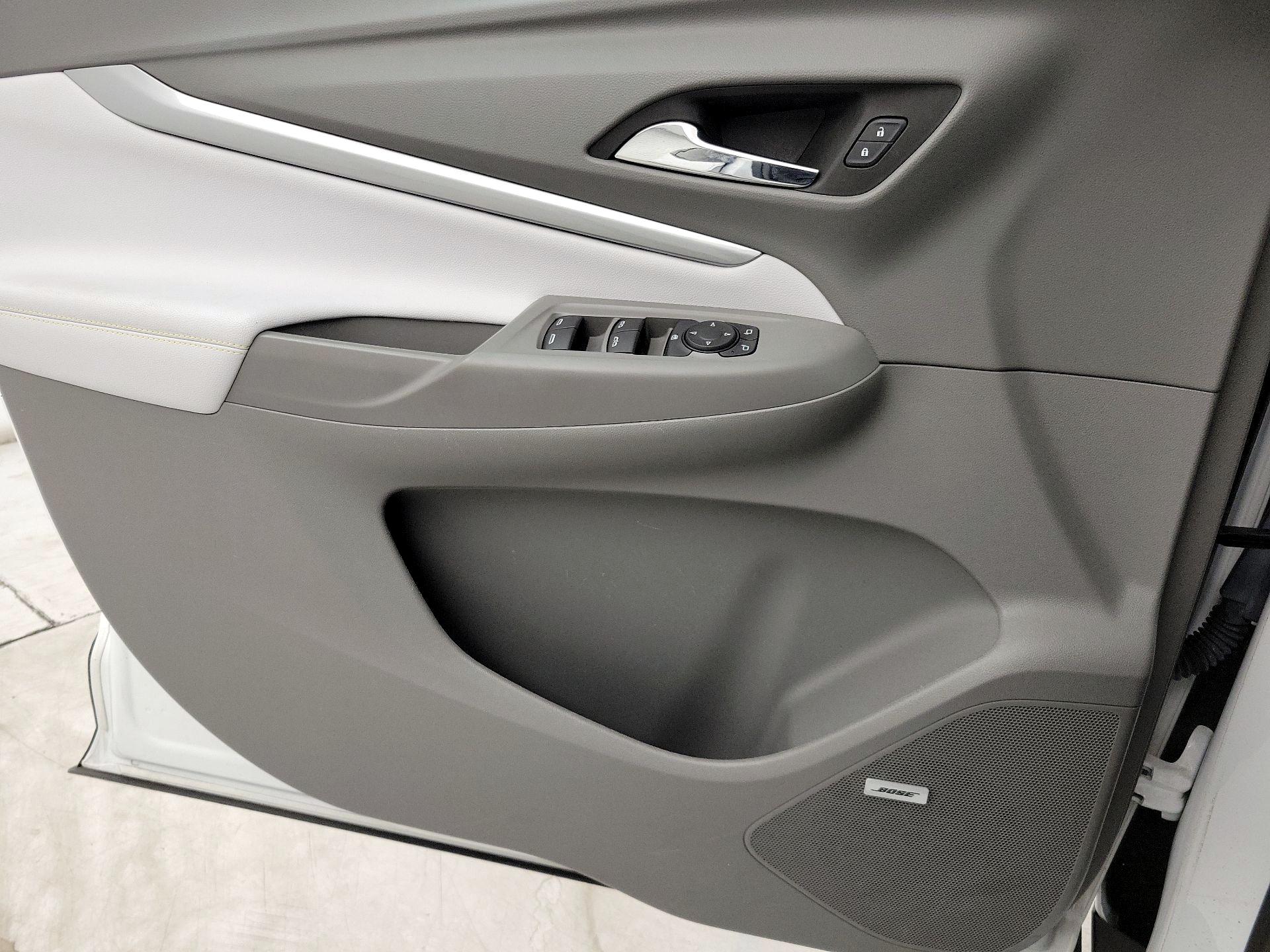 Thumbnail: 2022 Chevrolet Bolt EUV - 12