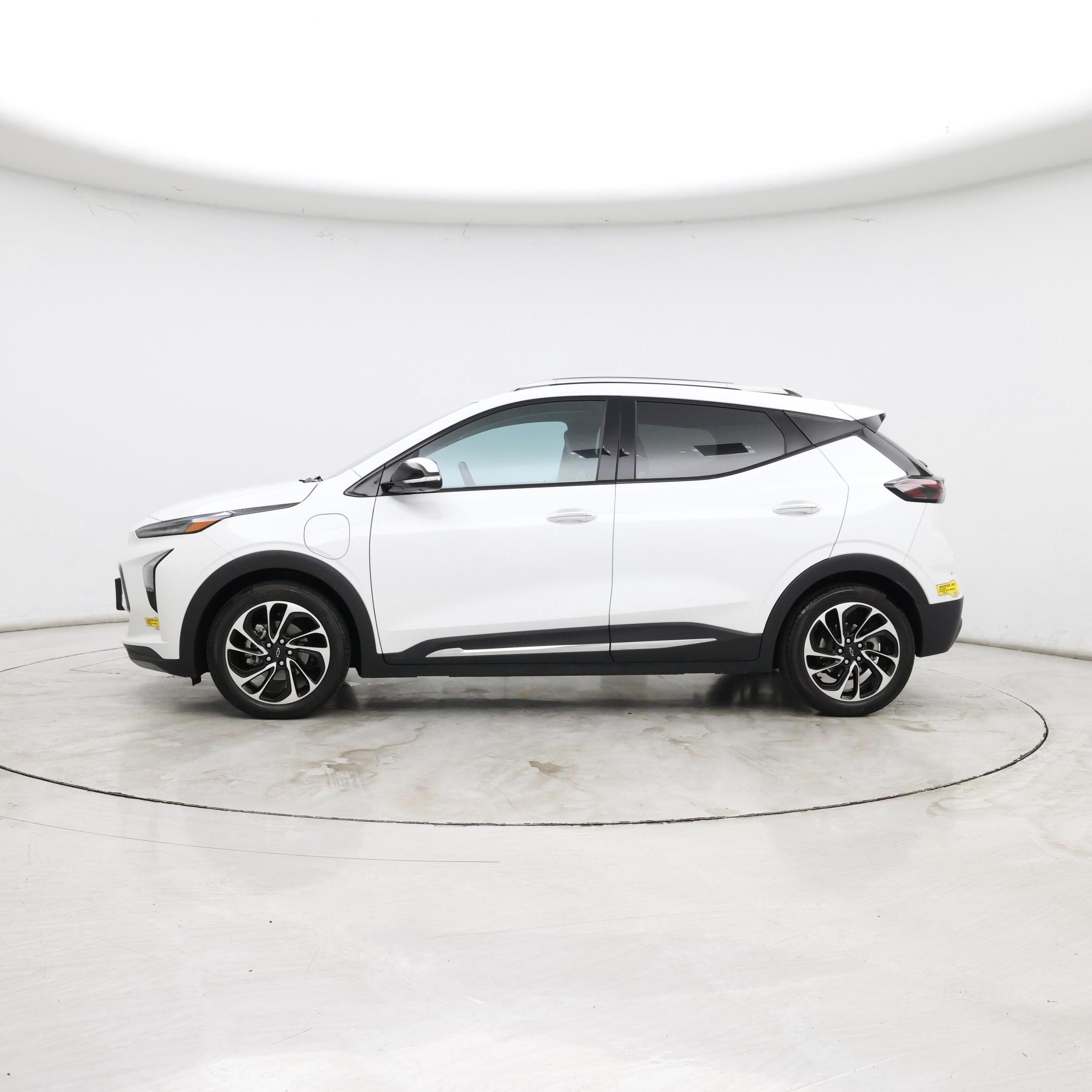 Thumbnail: 2022 Chevrolet Bolt EUV - 3