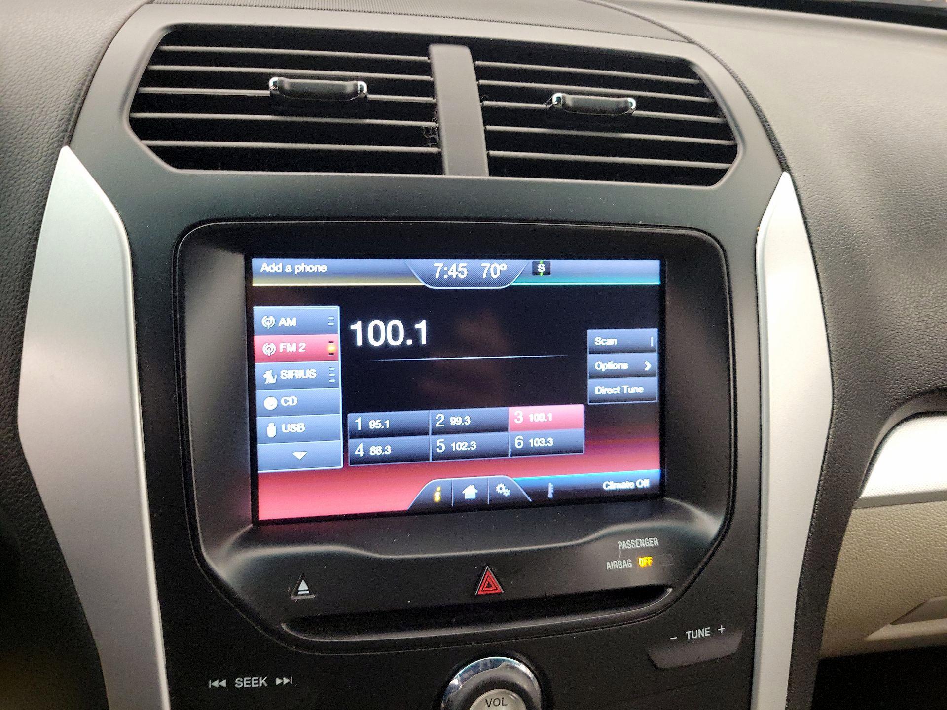 Thumbnail: 2015 Ford Explorer - 16