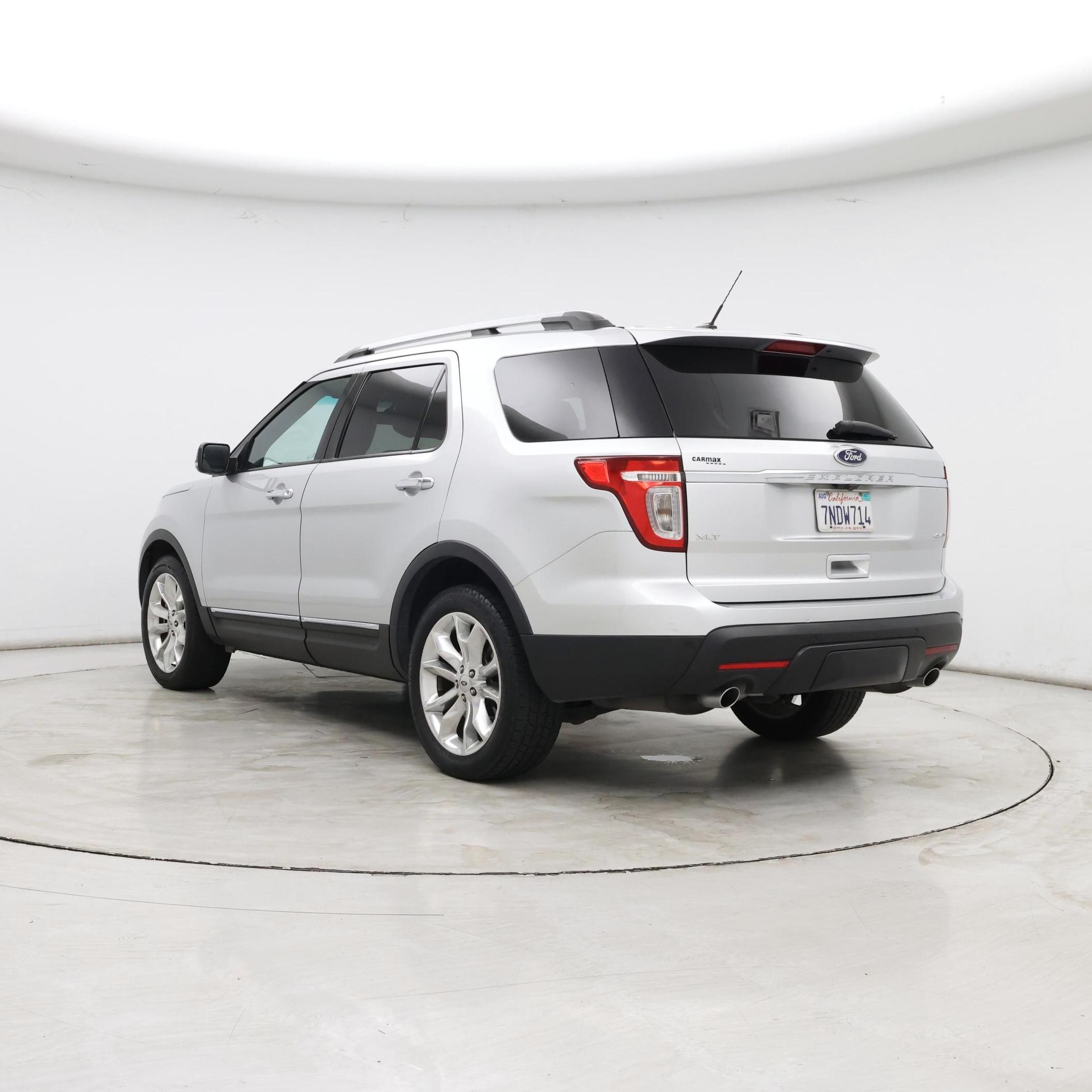 Thumbnail: 2015 Ford Explorer - 2