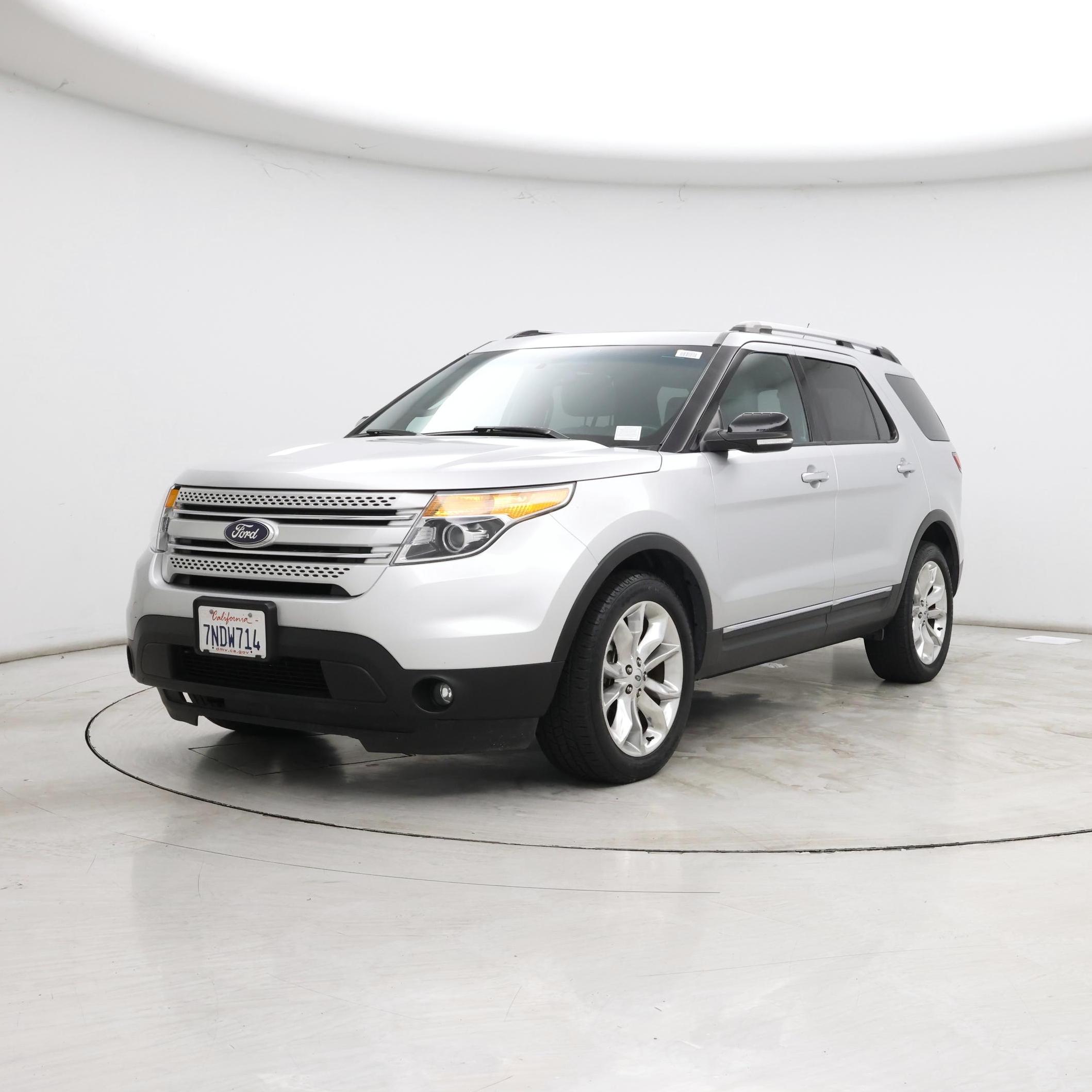 Thumbnail: 2015 Ford Explorer - 4