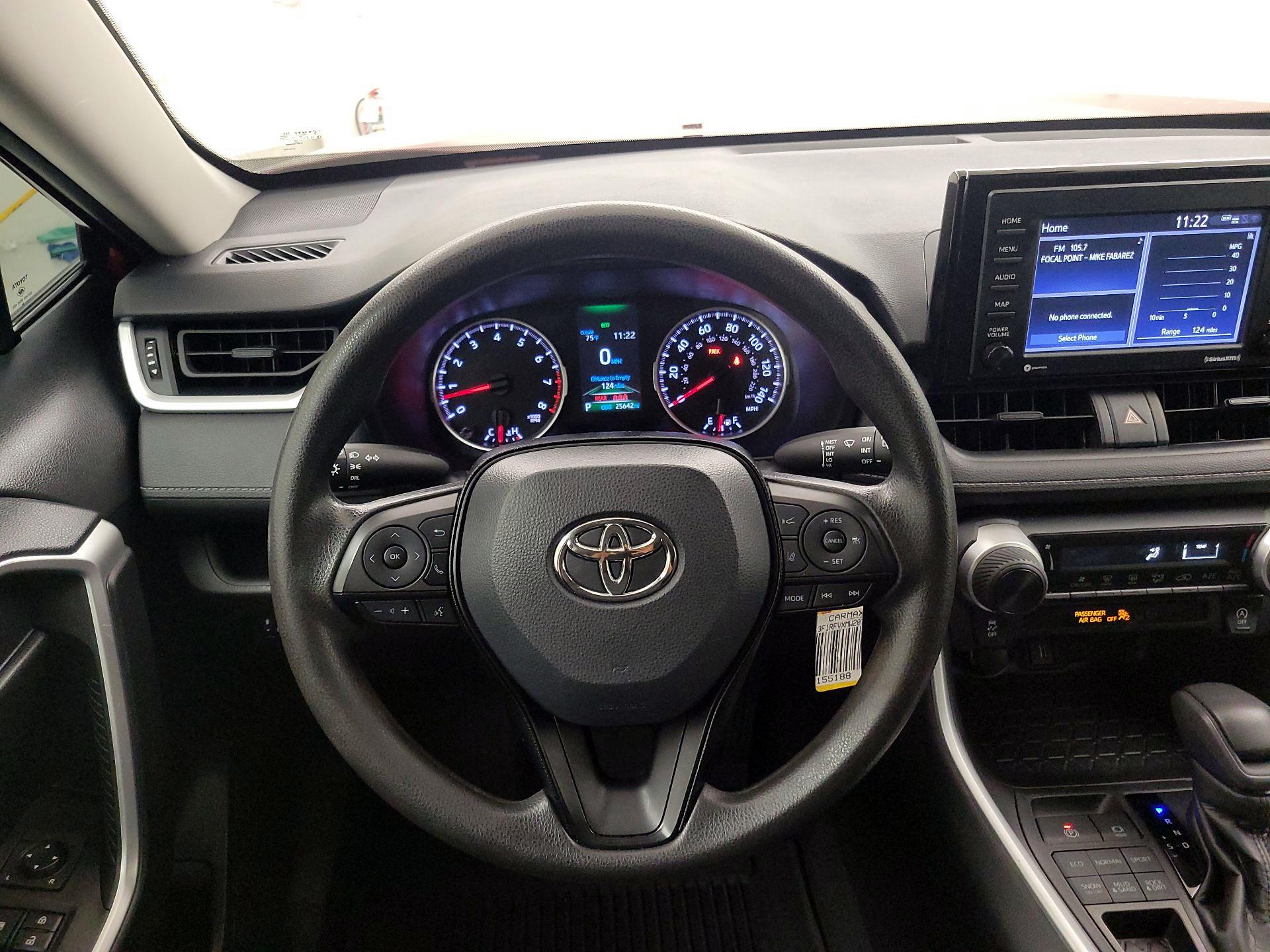 Thumbnail: 2021 Toyota RAV4 - 10