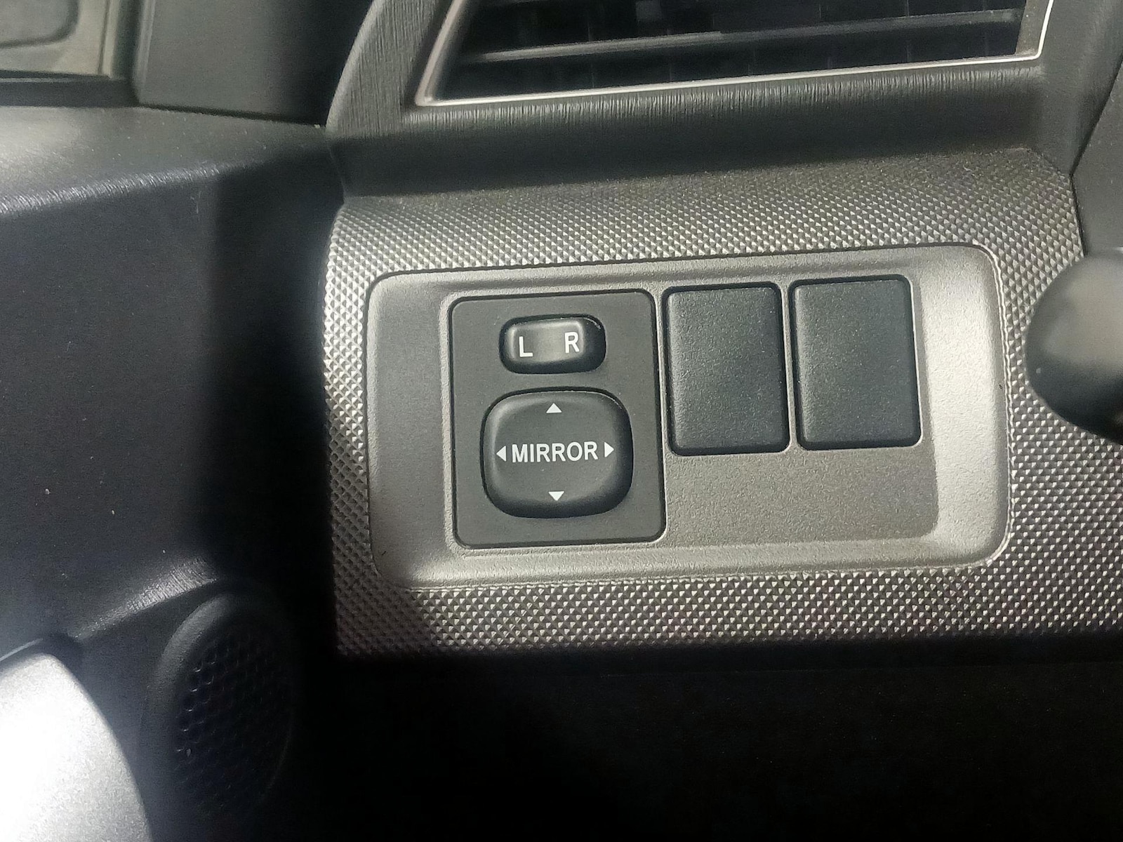 2015 Scion tC - Photo 12
