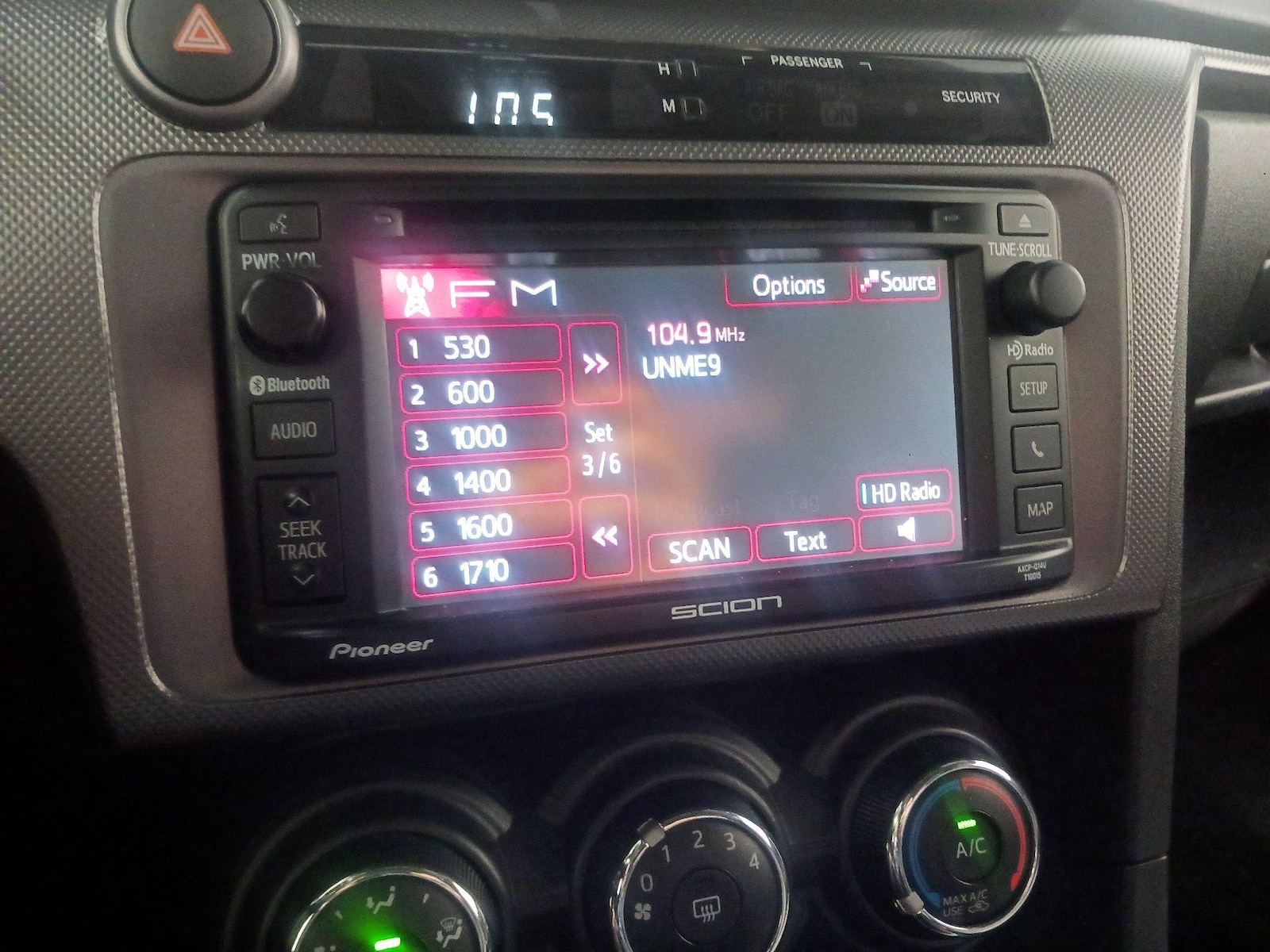 2015 Scion tC - Photo 13