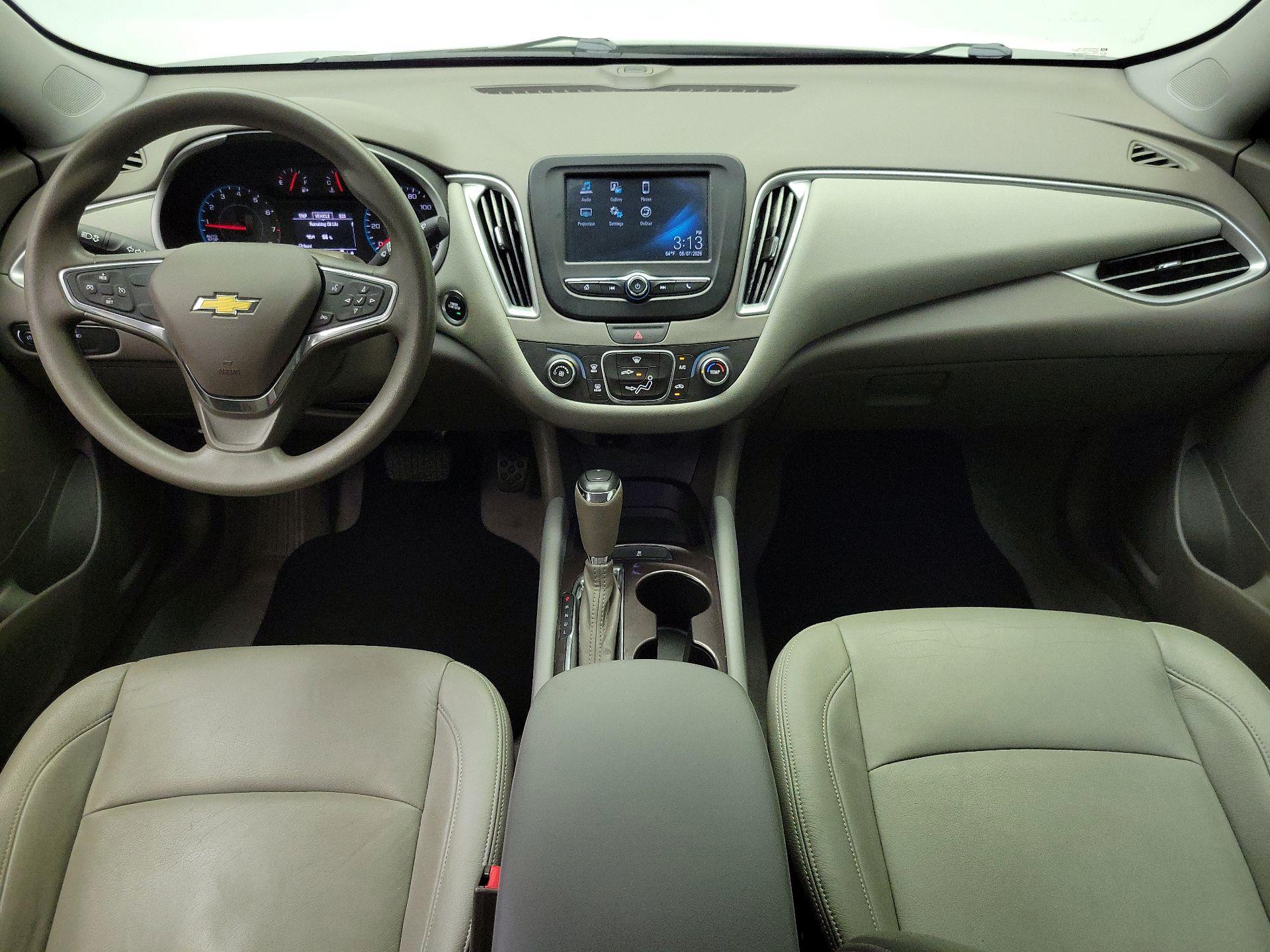 Thumbnail: 2017 Chevrolet Malibu - 9