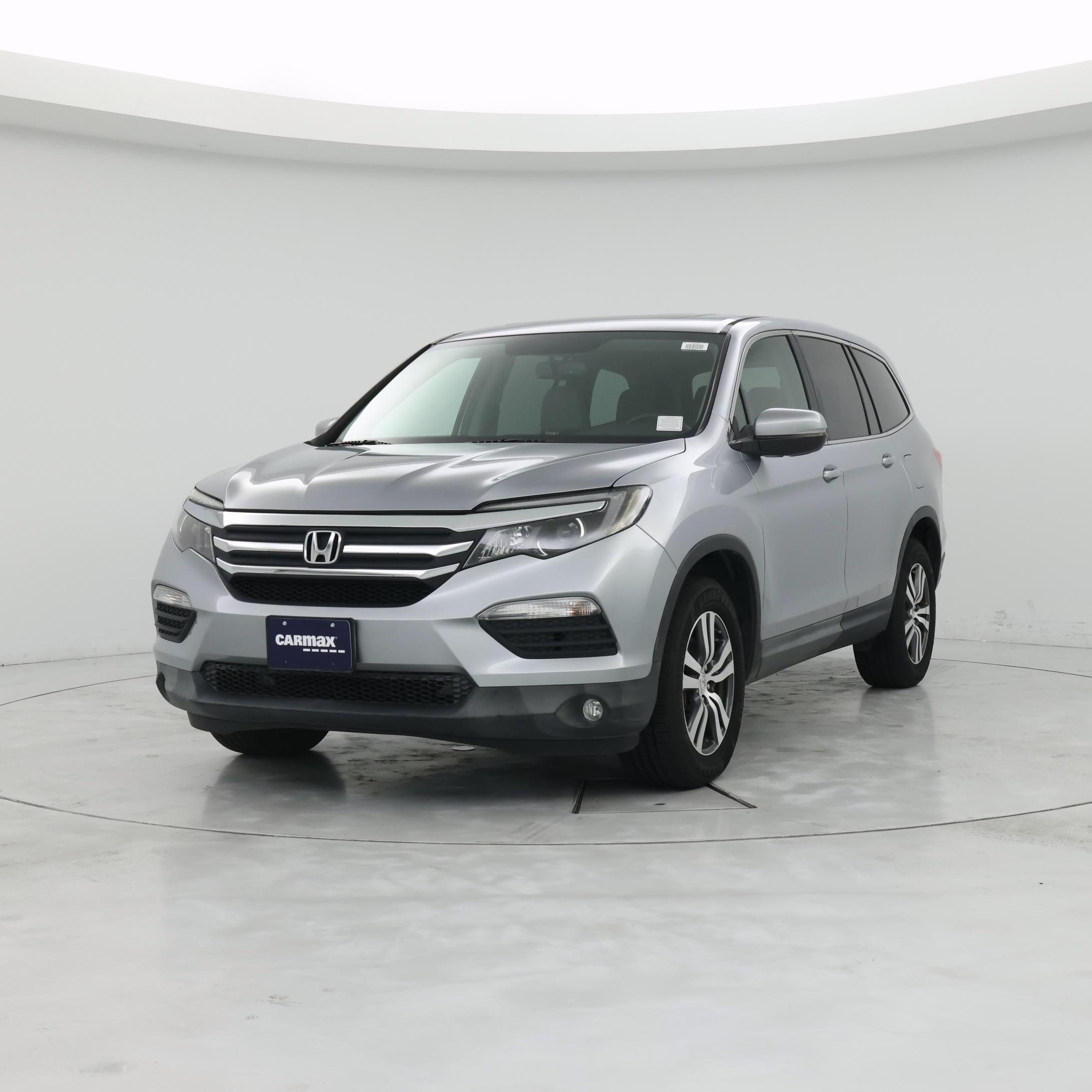 Thumbnail: 2017 Honda Pilot - 4