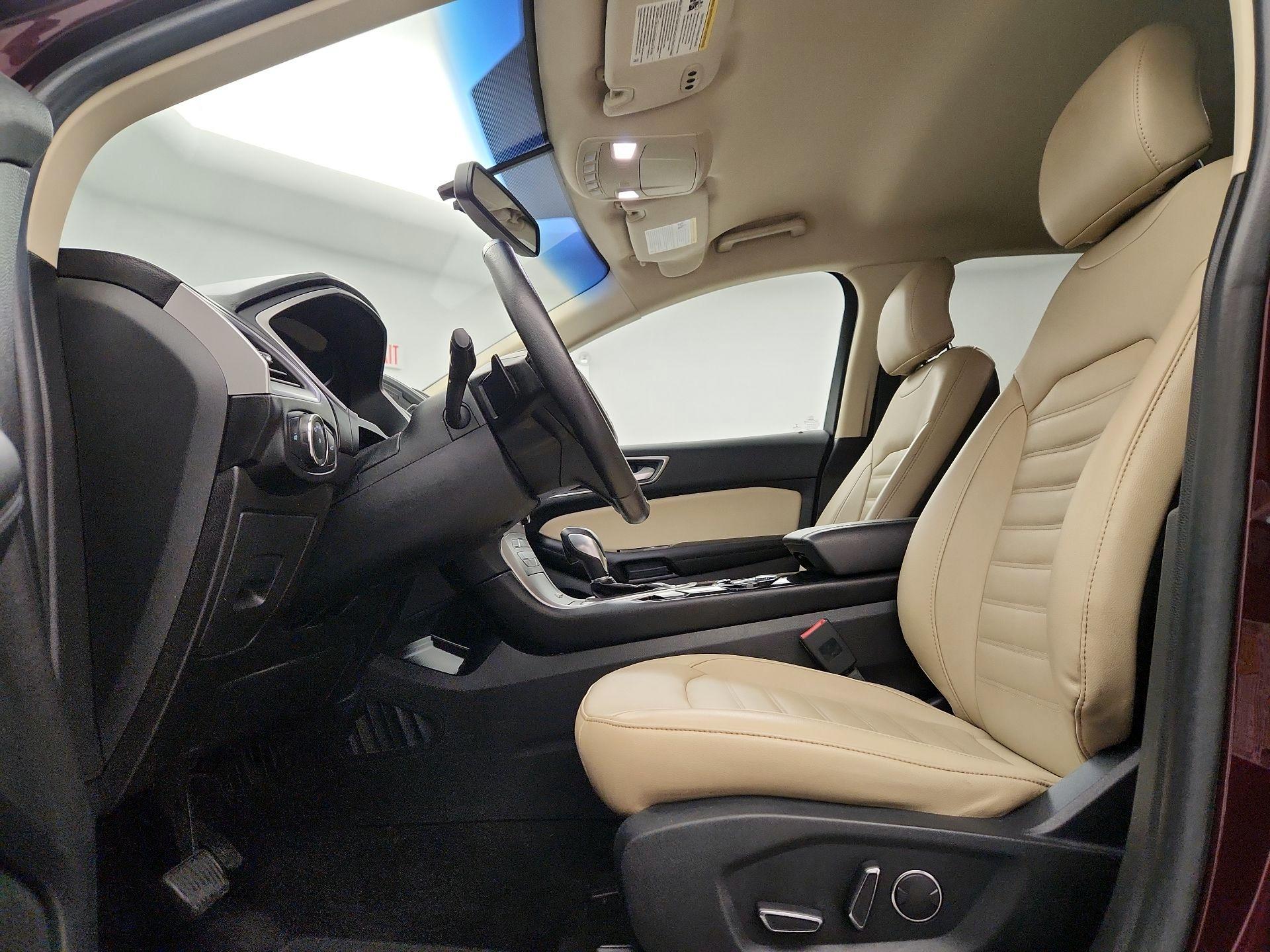 Thumbnail: 2017 Ford Edge - 11