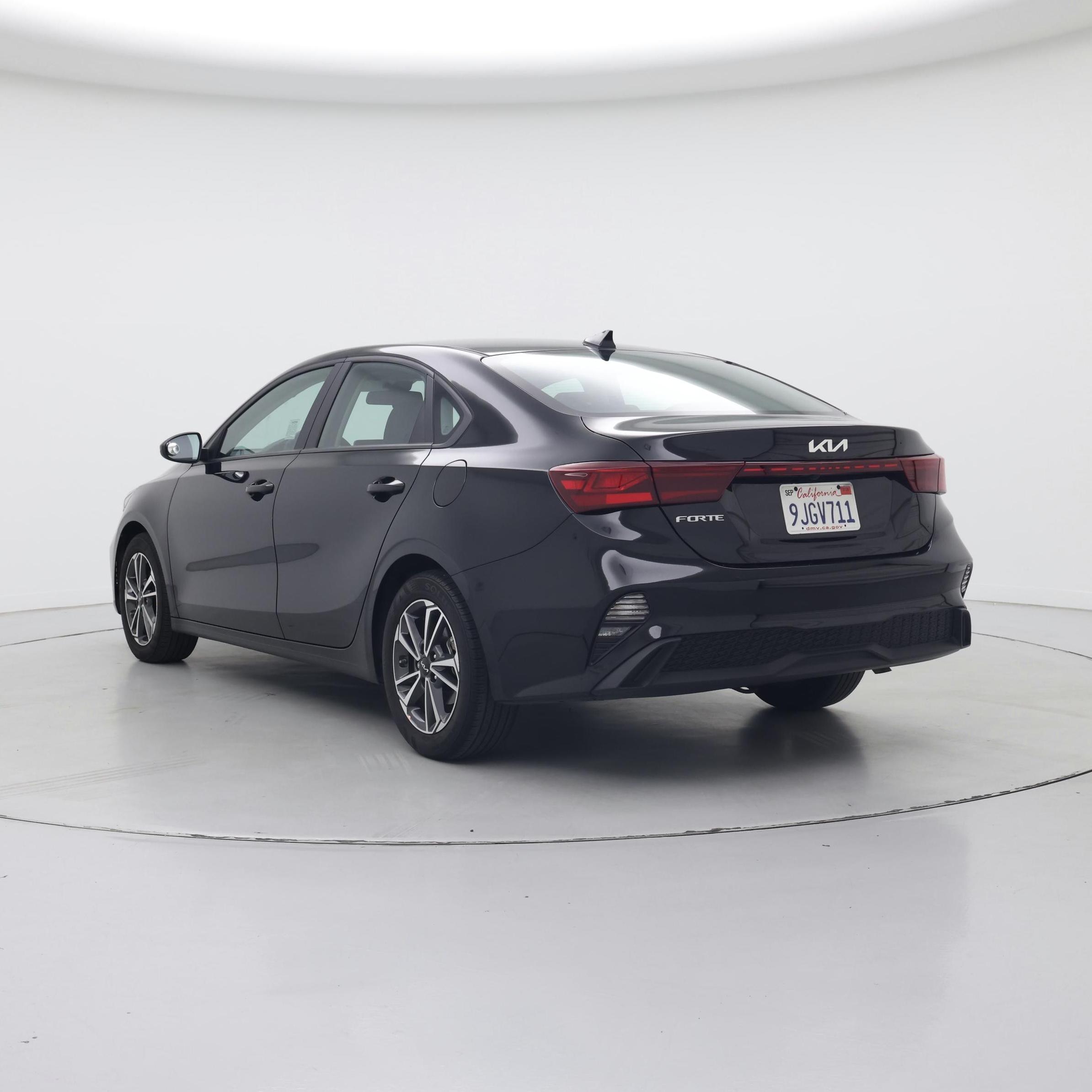 Thumbnail: 2023 Kia Forte - 2