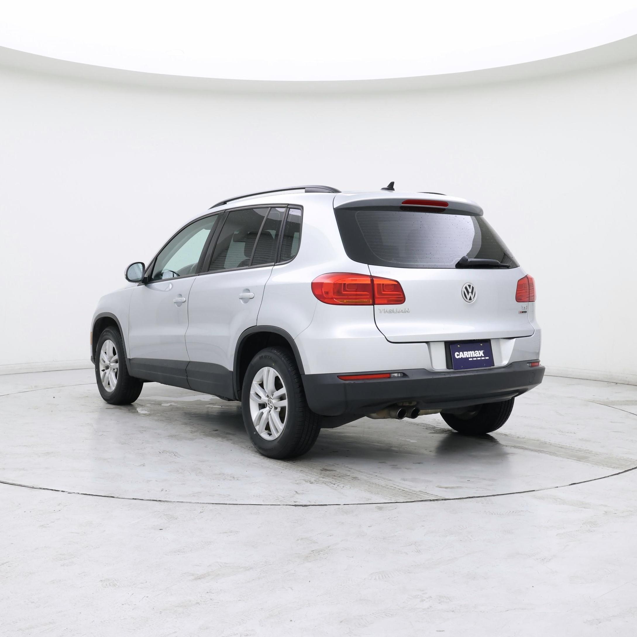 Thumbnail: 2017 Volkswagen Tiguan - 2