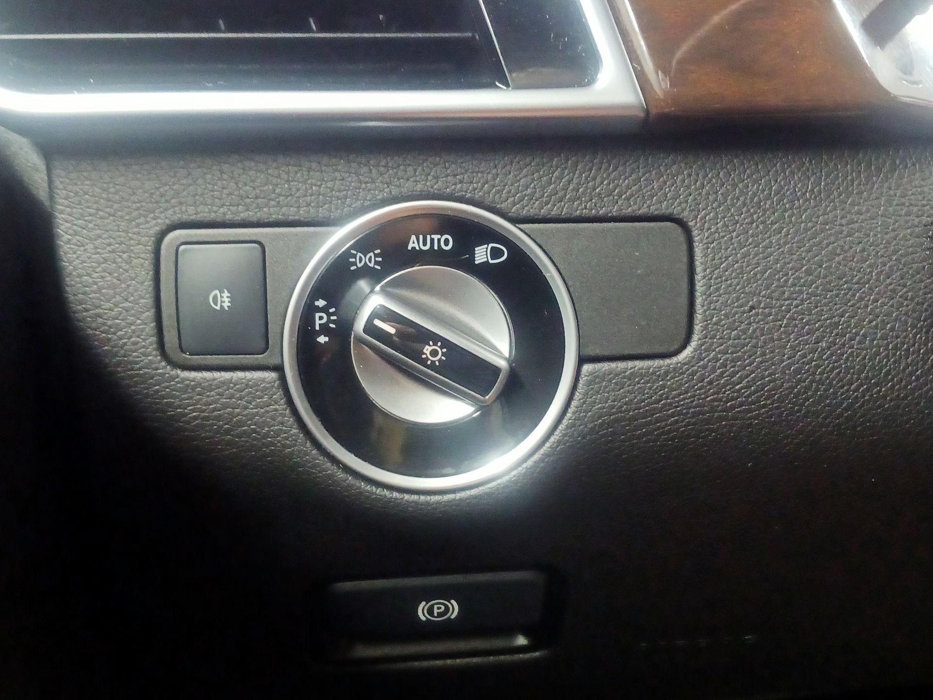 Thumbnail: 2019 Mercedes-Benz GLS - 11